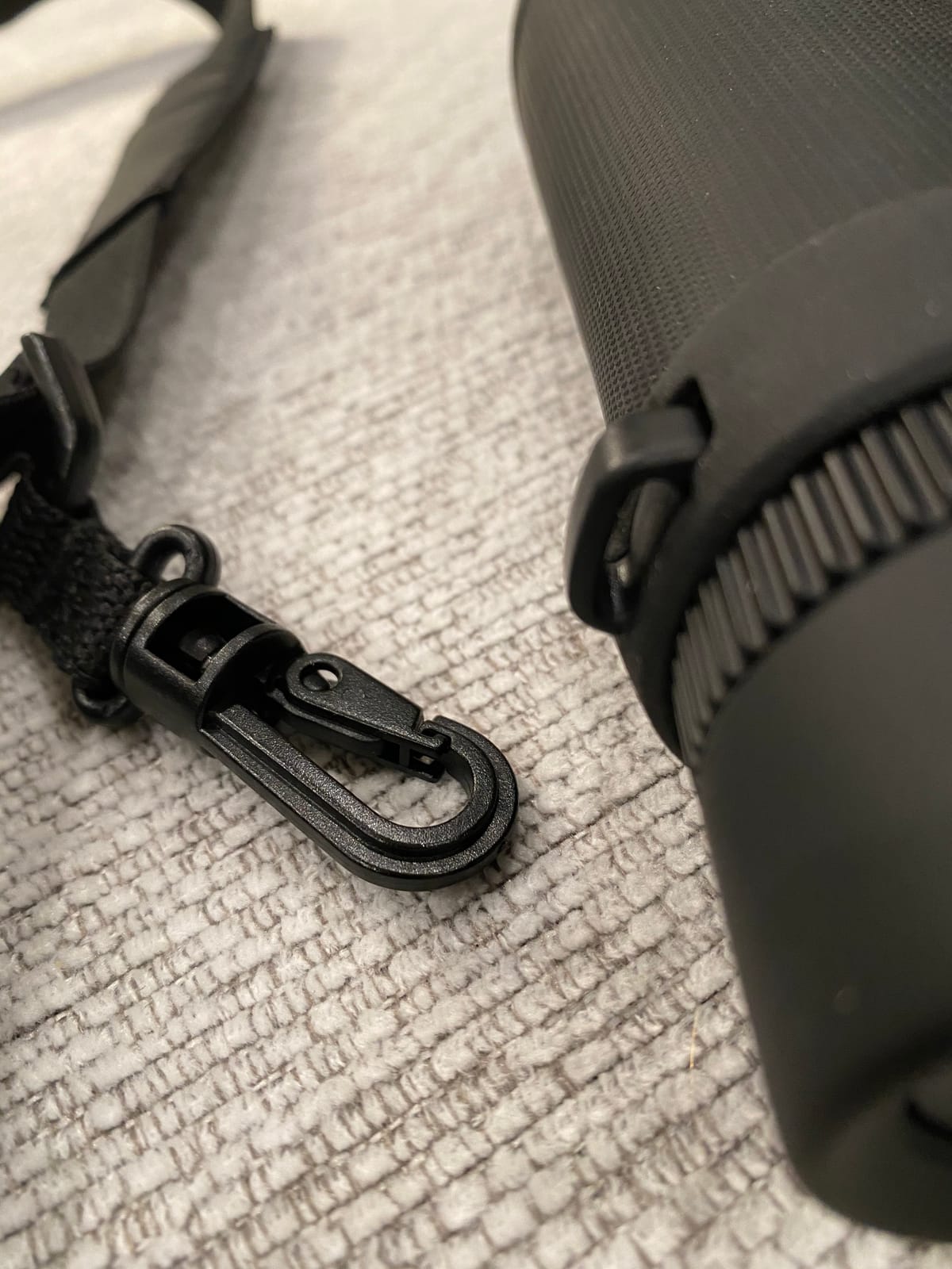 Nikon 6121 PROSTAFF Bino Harness, Black | Elastic shoulder strap system with quick-release connections for birdwatching, hiking and wildlife observation customer photo 1