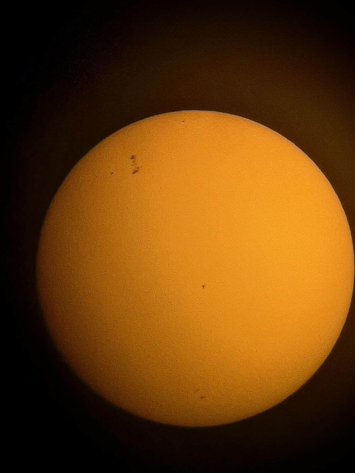 Celestron EclipSmart Safe Solar Eclipse Telescope Filter - Meets ISO 12312-2:2015(E) Standards - Works with Existing 127 and 130 Telescopes - Observe Solar Eclipses and Sunspots - Safe, Snug Fit customer photo 2