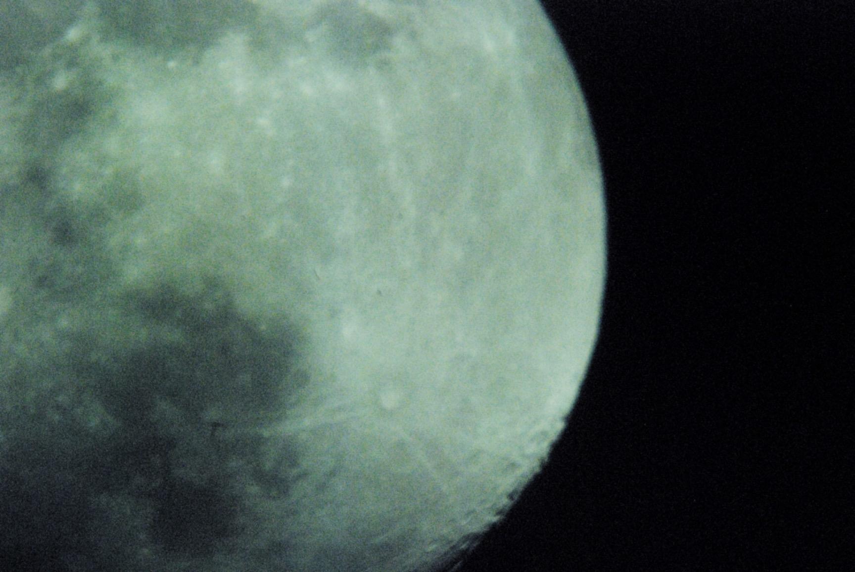 Celestron PowerSeeker 127EQ Reflector Telescope for Home Astronomy | German Equatorial Mount, Bright Views of the Moon, Planets & Deep Sky customer photo 2