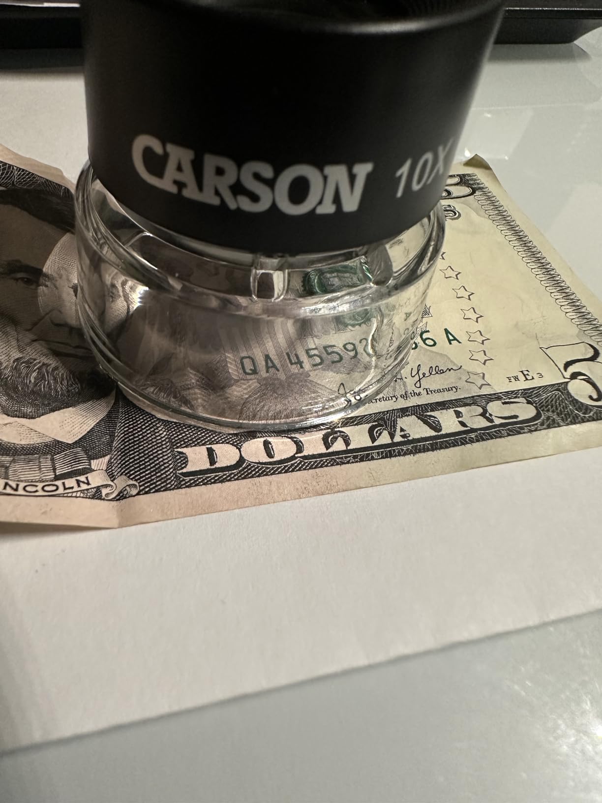 Carson LumiLoupe 10X Power Black/Clear Stand Magnifier, Ambient Light, 1.0 inch Lens Diameter, 2.0 inch Base Diameter, 2.0 x 1.75 x 2.0 inches, 0.05 kg customer photo 1