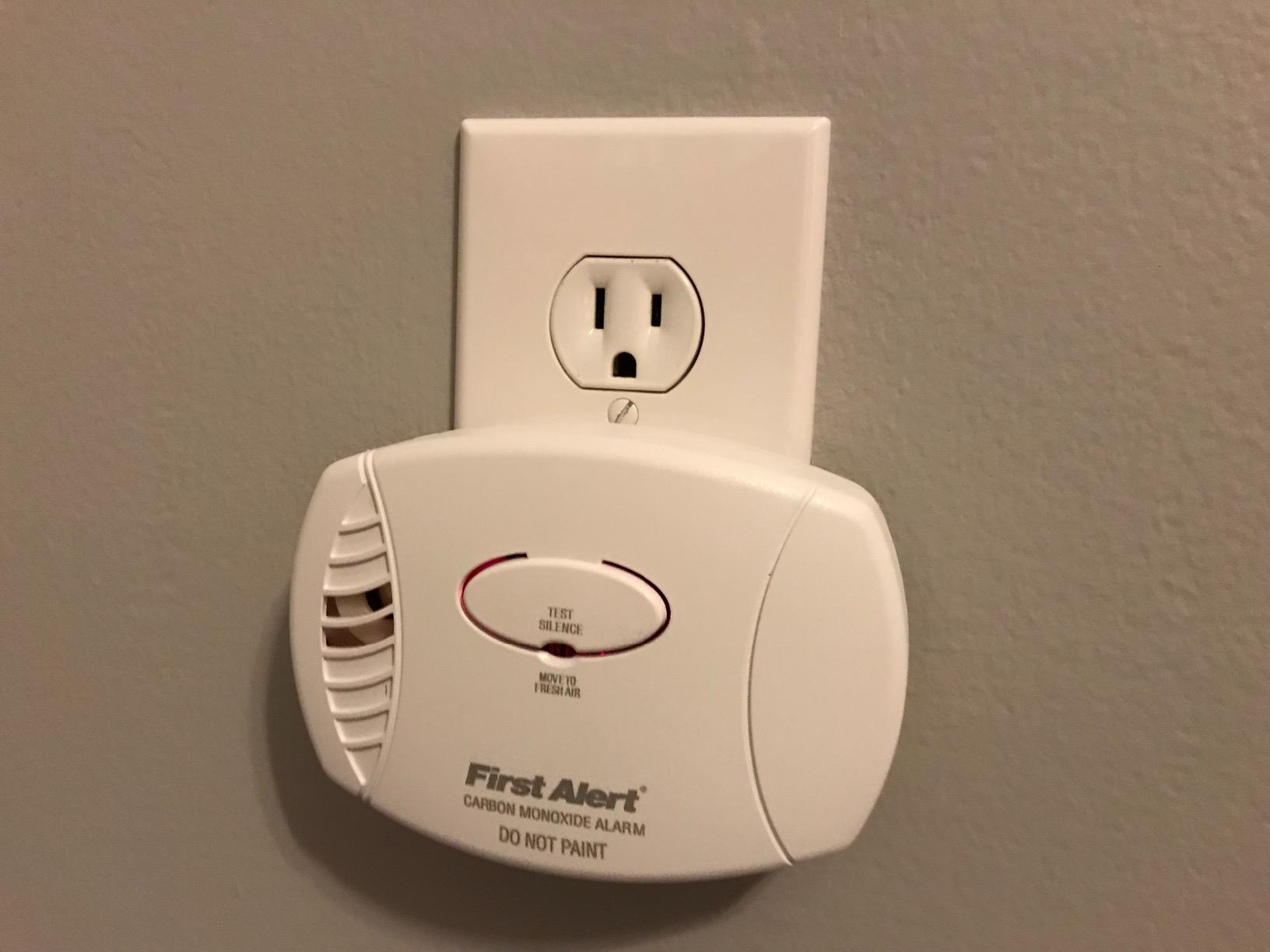 First Alert Plug in Carbon Monoxide Alarm | CO600 customer photo 1