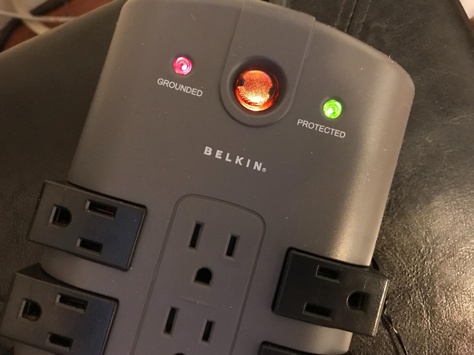 Belkin Surge Protector Power Strip w/ 8 Rotating & 4 Standard Outlets - 8ft Sturdy Extension Cord w/ Flat Pivot Plug for Home, Office, Travel, Desktop & Charging Brick - 4320 Joules of Protection customer photo 2