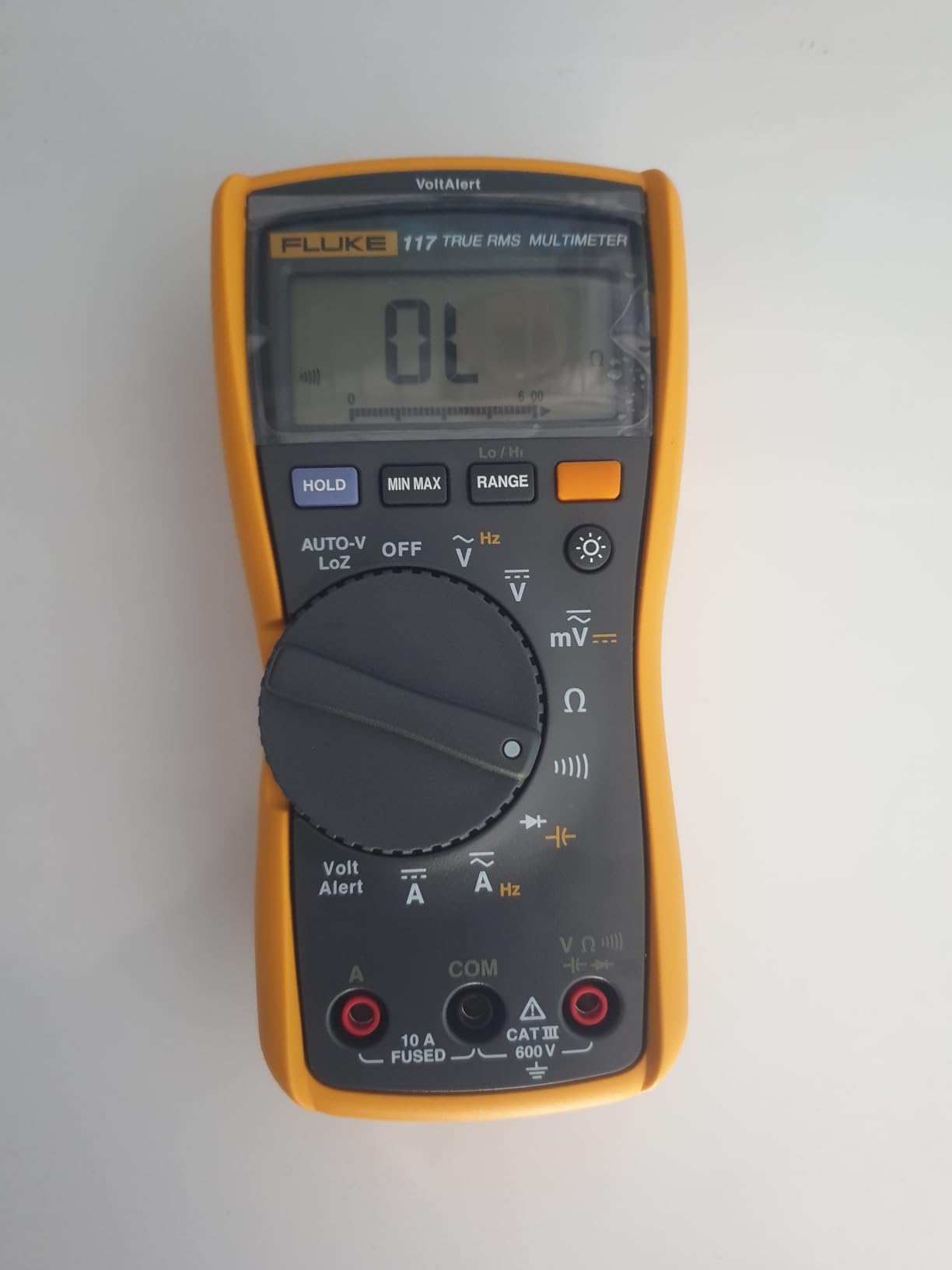 Fluke 117 Digital Multimeter, Non-Contact AC Voltage Detection, Measures Resistance/Continuity/Frequency/Capacitance/Min Max Average, Automatic AC/DC Selection, Low Impedance Mode customer photo 1