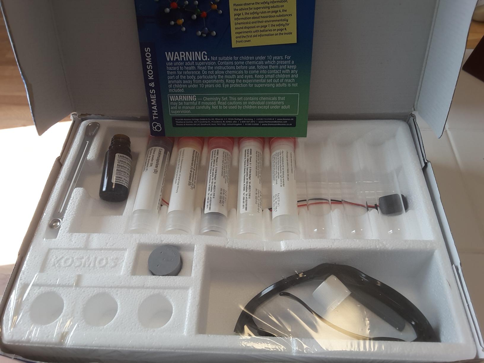 Thames & Kosmos Chemistry Chem C500 Science Kit with 28 Guided Experiments 48 Page Science Guide Parents' Choice Silver Award Winner, 13.1