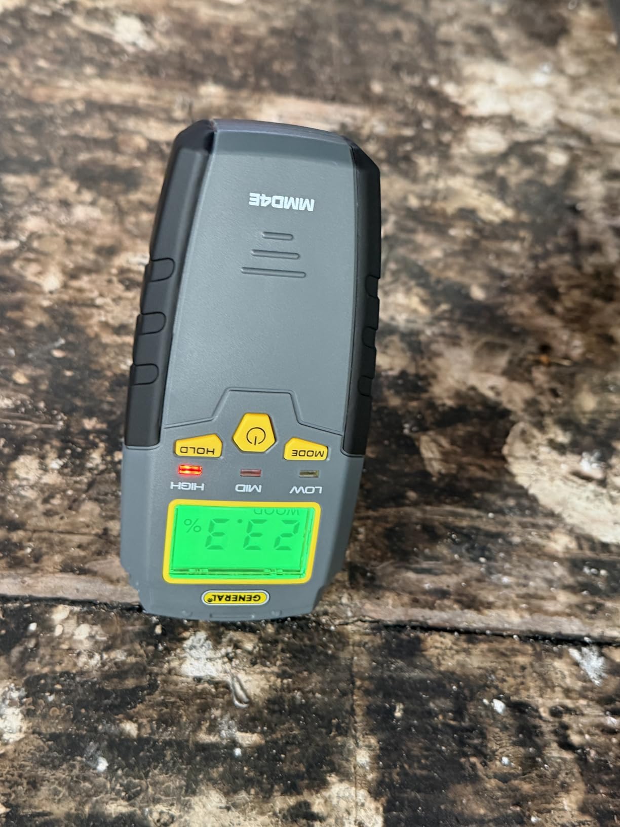 General Tools MMD4E Moisture Meter for Wood, Walls & Water Leak Detection | Pinless wood moisture meter for drywall & walls. Detects mold & humidity. Water leak detector for home moisture testing. customer photo 2