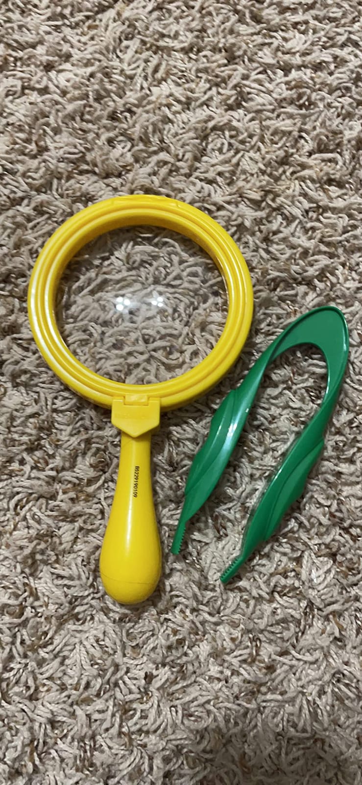 Learning Resources Magnifier & Tweezers - Fine Motor for Kids, Science Toys, STEM, Toddler Explorer Kit, Boys and Girls Gifts, Ages 3+ customer photo 2