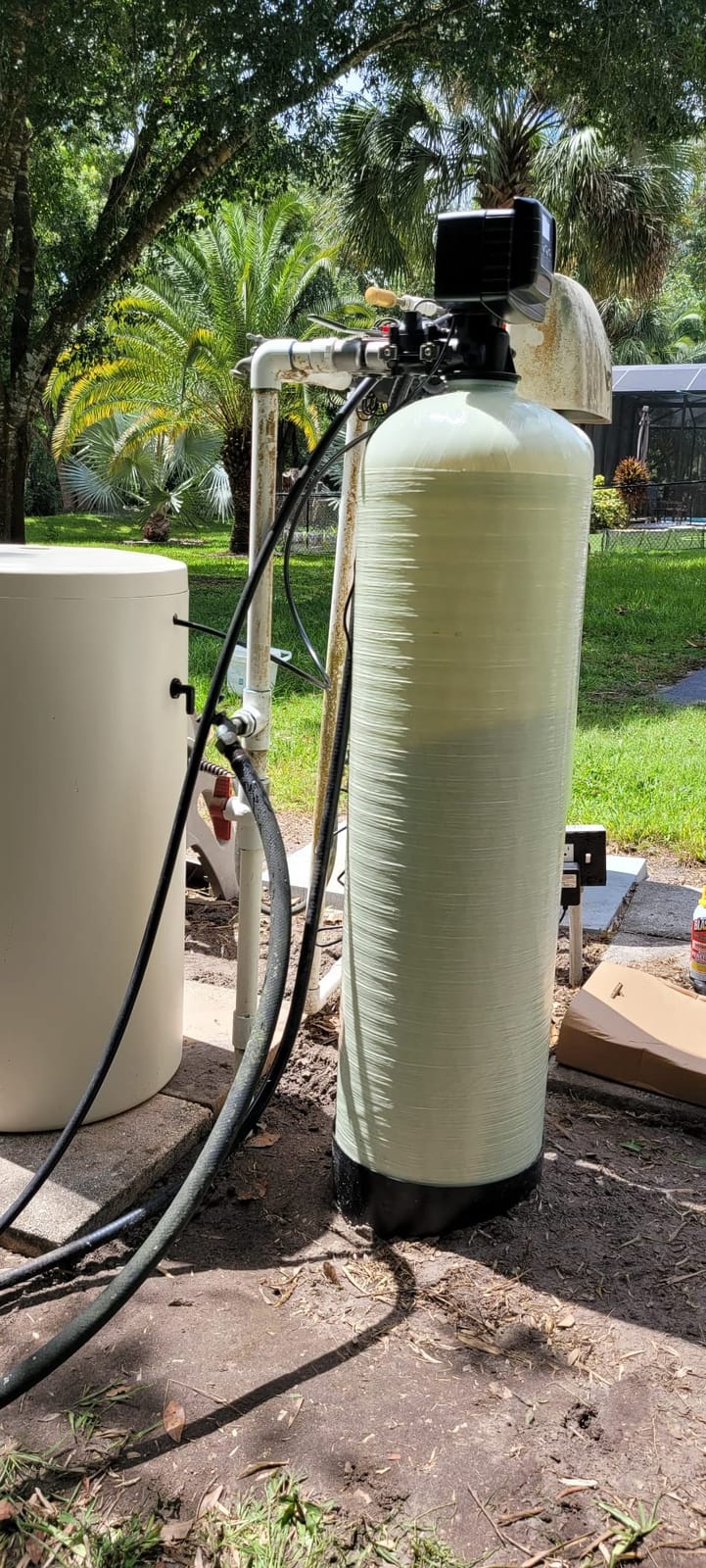 AFWFilters Iron Pro 2 Combination Water Softener Iron Filter Fleck 5600SXT Digital Metered Valve 64,000 Grain - High Flow for Whole House Use - Removes Hardness, Iron, Manganese, Sediment, Rust customer photo 2
