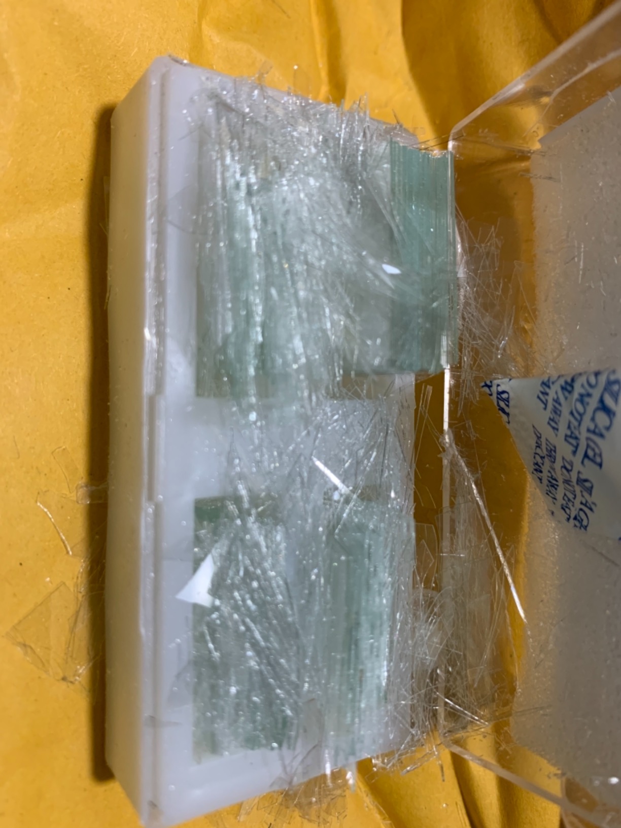Standard Microscope Cover Slips, #1 Thick, 22x22mm, Karter Scientific 211Z3 (Pack of 200) customer photo 2