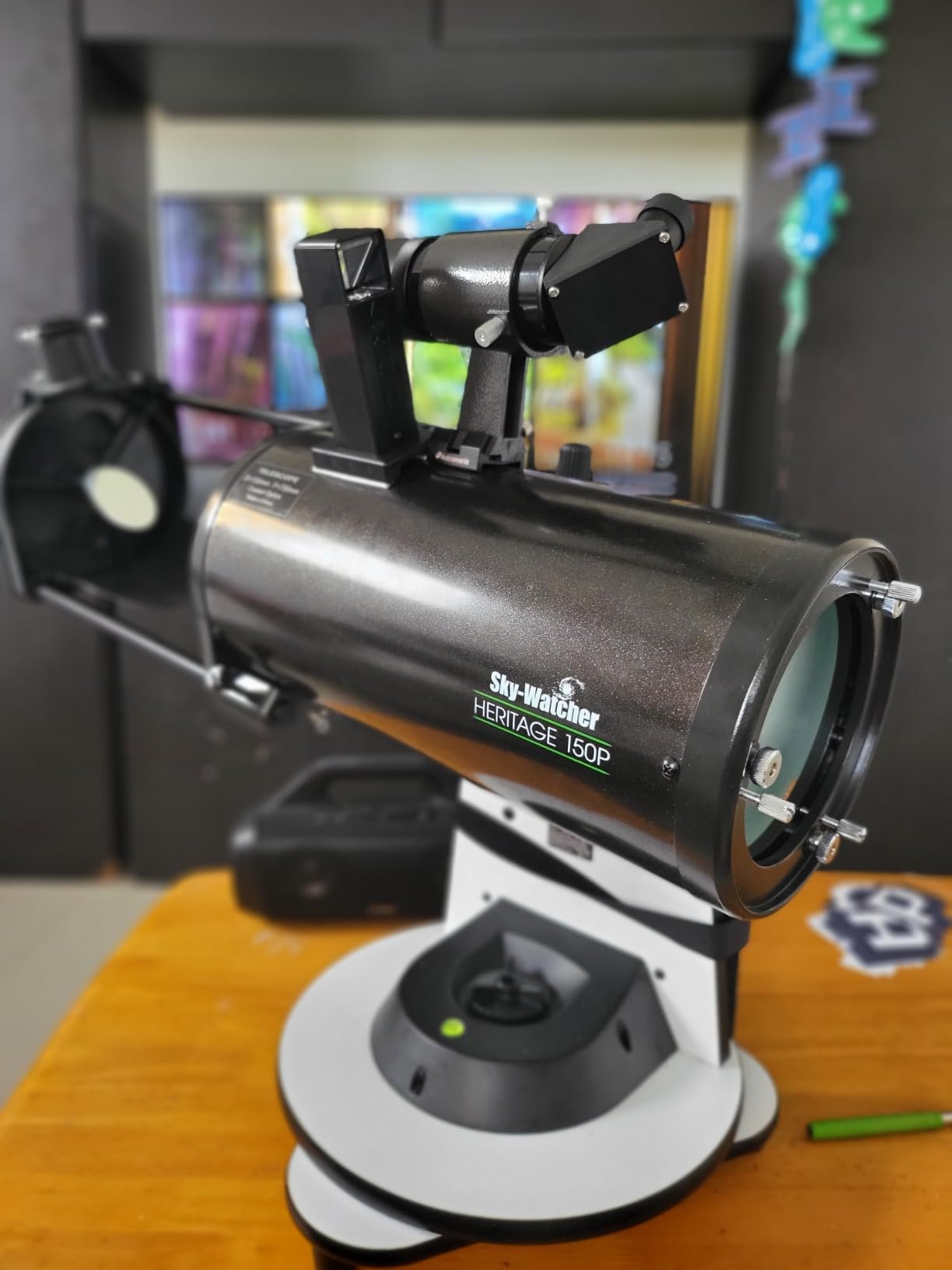 QuikFinder Compact Reflex Sight with Built-in Dew Shield, Extra Base & Battery customer photo 2