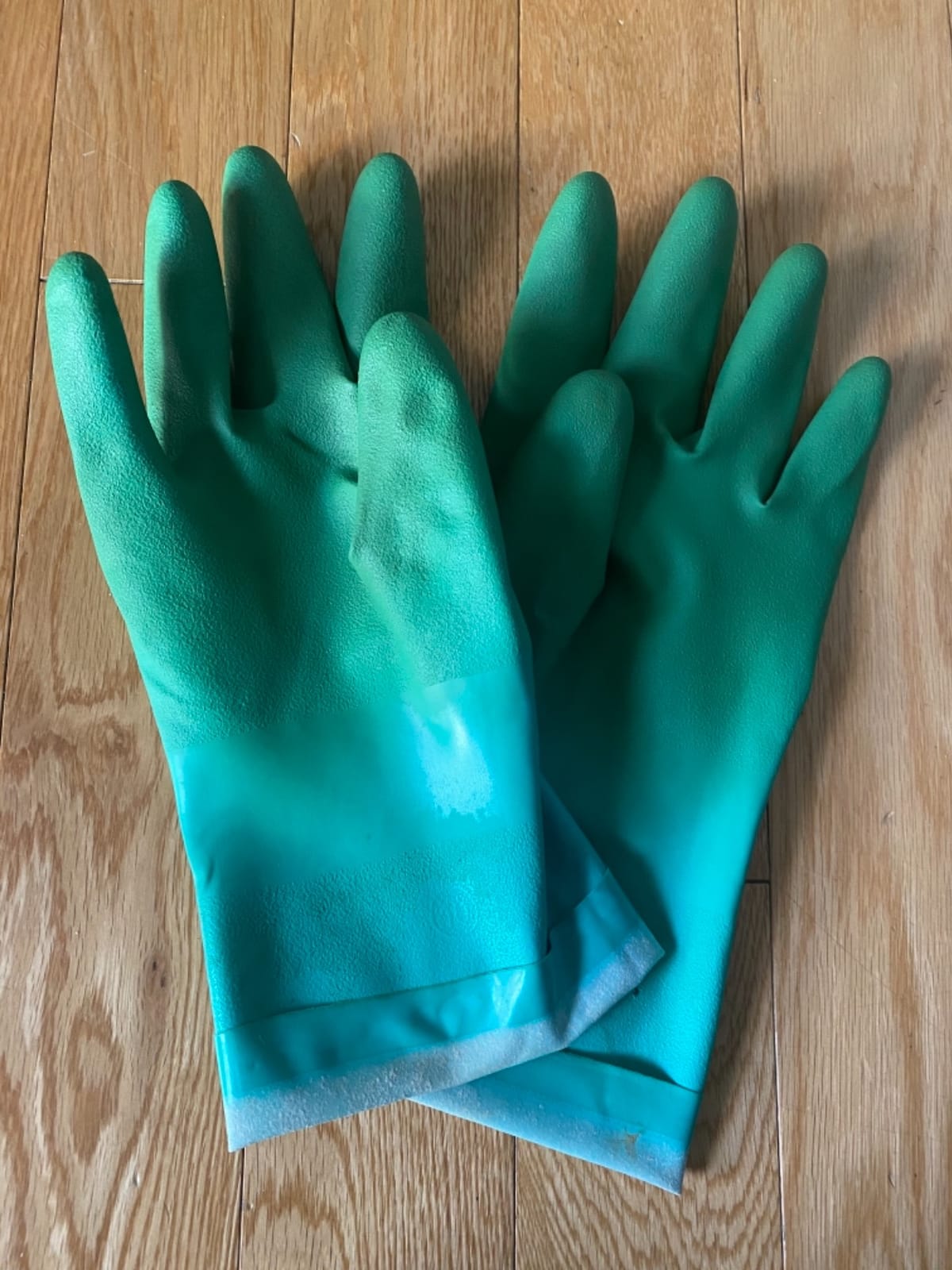 SHOWA 730 Chemical Resistant Gloves, 15-mil Nitrile with Cotton Flock Liner, 13-inch Extended Gauntlet, CE Cat III & Food Safe, Green, Large, 12-Pack customer photo 1