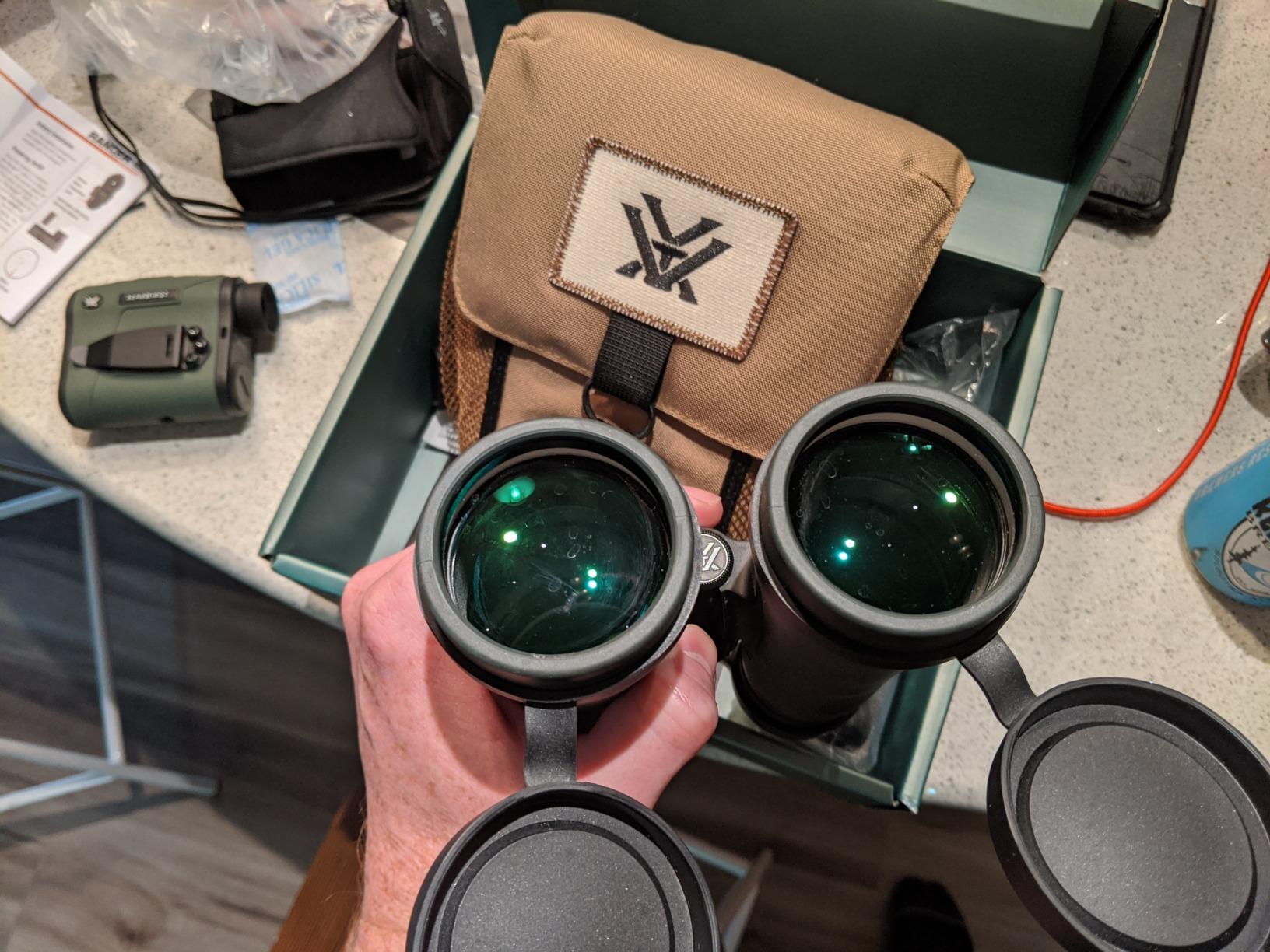 Vortex Razor HD 10x42 Roof Prism Binoculars, HD Optics, Tripod Adaptable, Magnesium Chassis, Waterproof, Fogproof, Amazon's Choice, Unlimited Unconditional Warranty customer photo 1