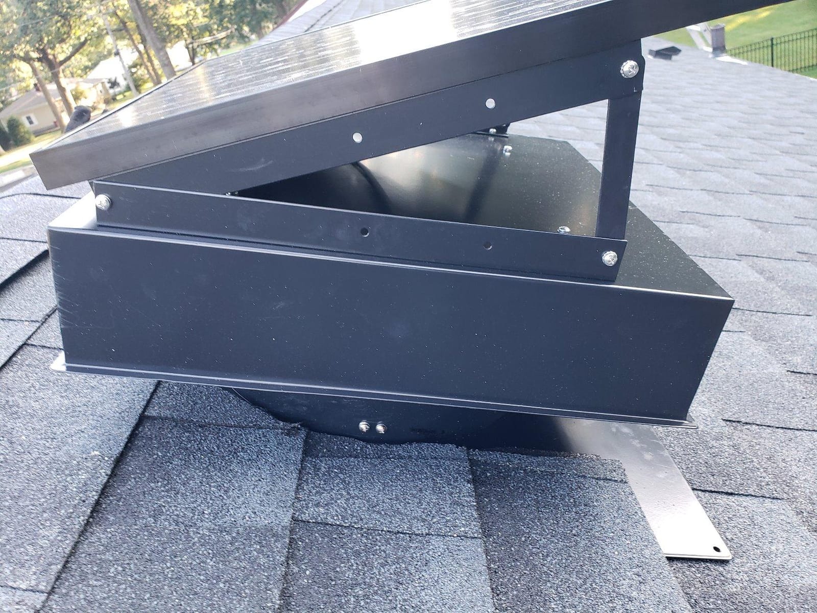Remington Solar 30 Watt Roof Mount Solar Attic Fan customer photo 2