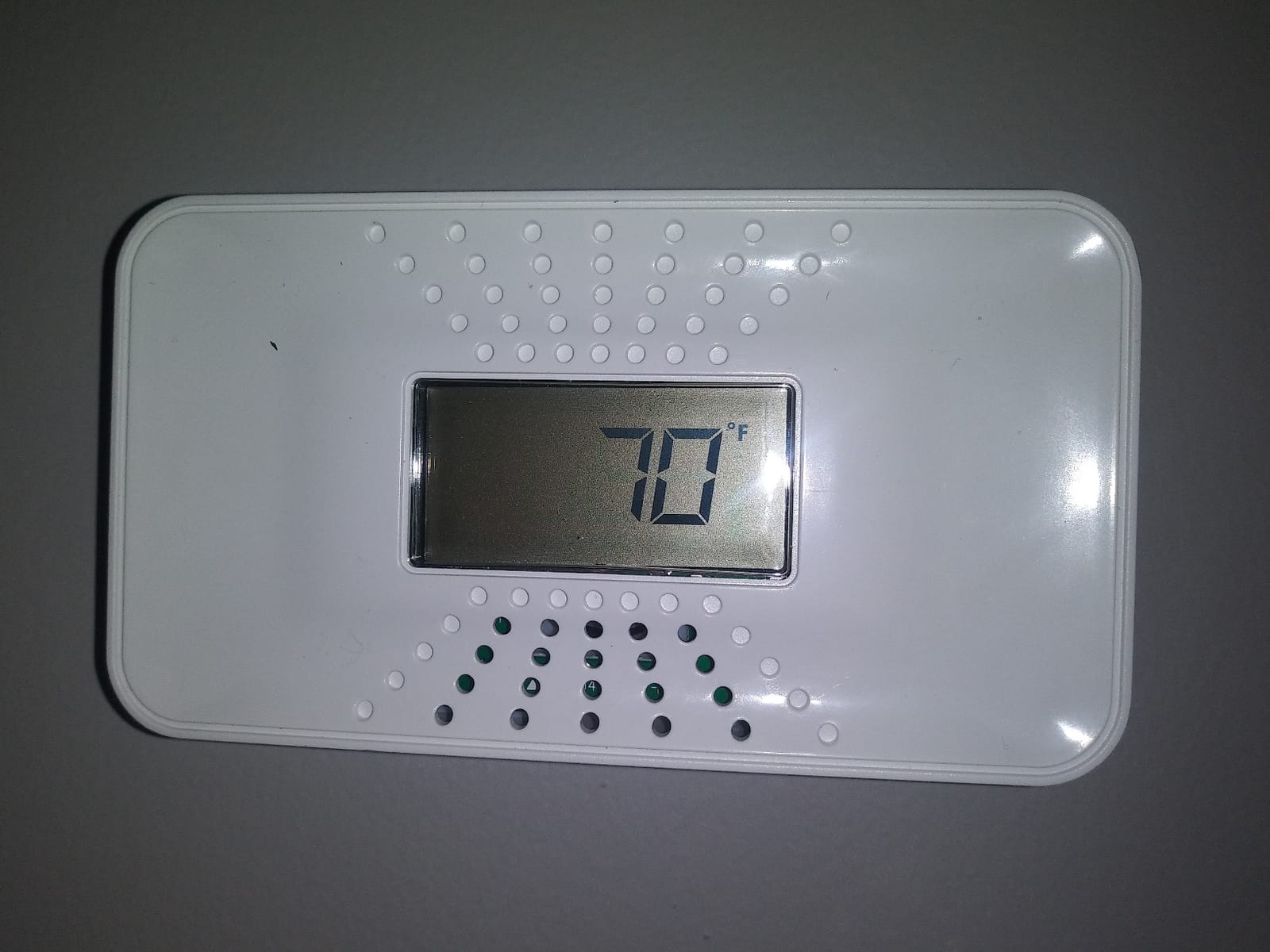 First Alert 10-Year Battery Carbon Monoxide Alarm with Digital Display | CO710 customer photo 1