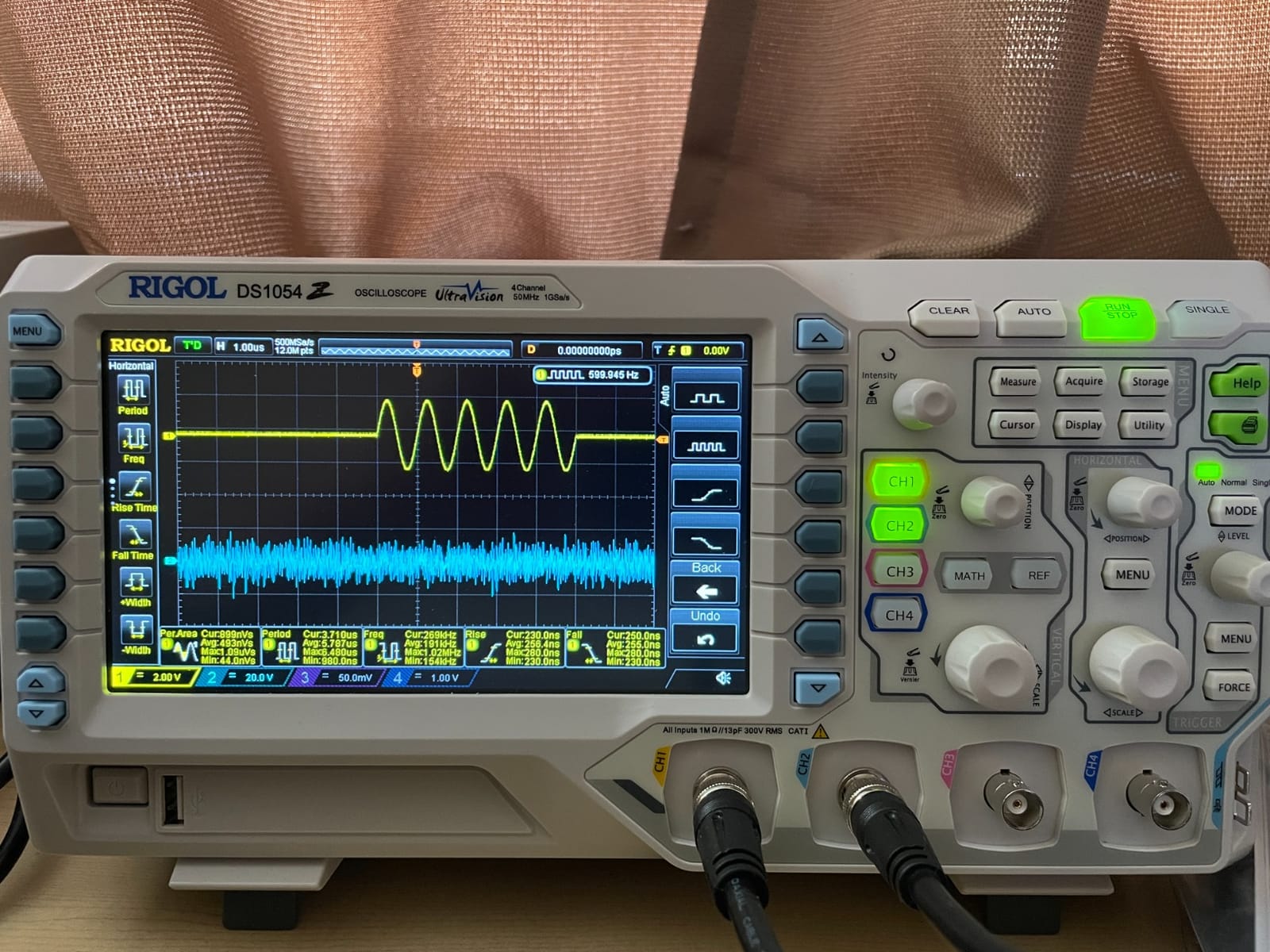 Rigol DS1054Z Digital Oscilloscope, 50MHz, 4 Channel, 1GSa/s, Best Value | Ideal for students & hobbyists, 1GSa/s real-time sample rate, 24Mpts memory depth, professional desktop lab design customer photo 2