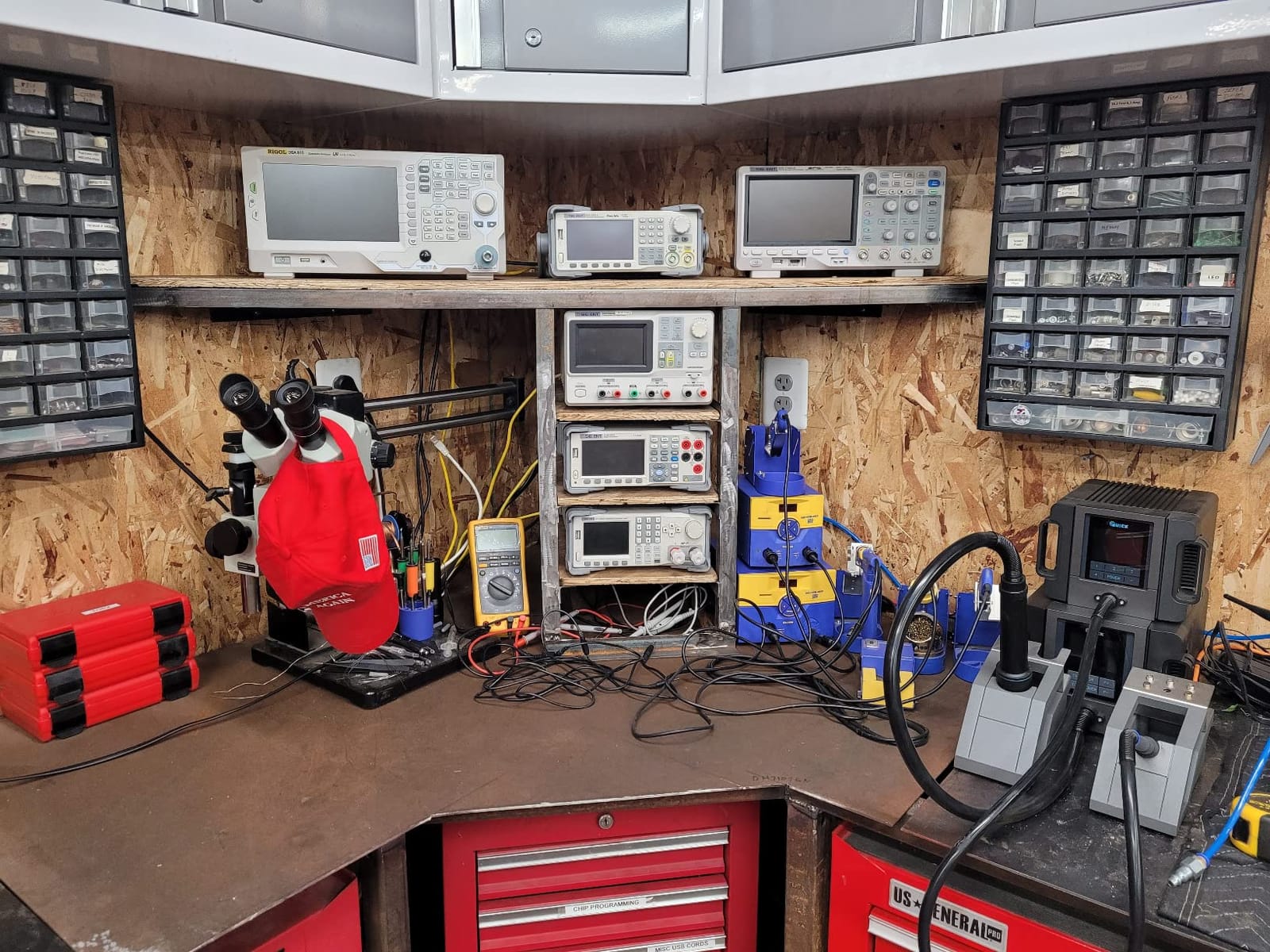 Siglent Technologies SDG2042X Arbitrary Waveform Function-Generators, 40 MHz customer photo 2