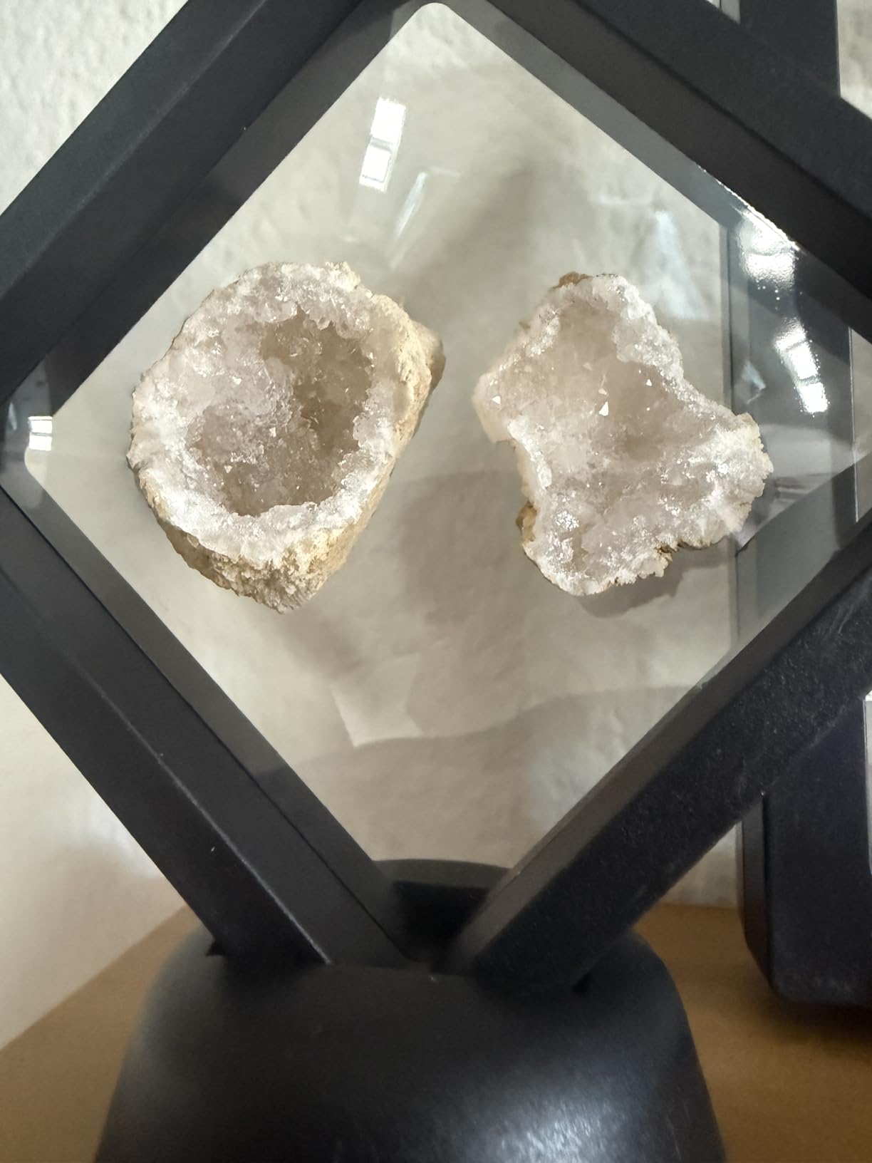 National Geographic Break Open 10 Premium Geodes - Includes Goggles & 2 Display Stands - Great STEM Science Kit, Geology Gift for Kids, Break Your Own Geodes with Crystals customer photo 1