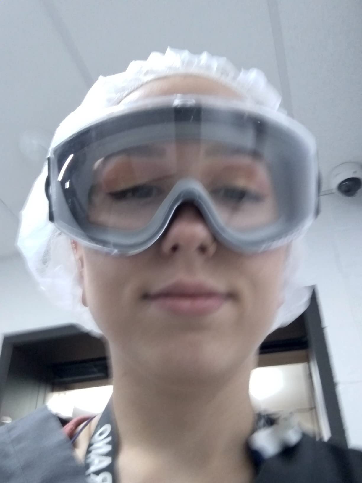 Honeywell Uvex Stealth Safety Goggles with Clear HydroShield Anti-Fog Lens, Grey Body & Neoprene Headband (S3960HS) customer photo 1