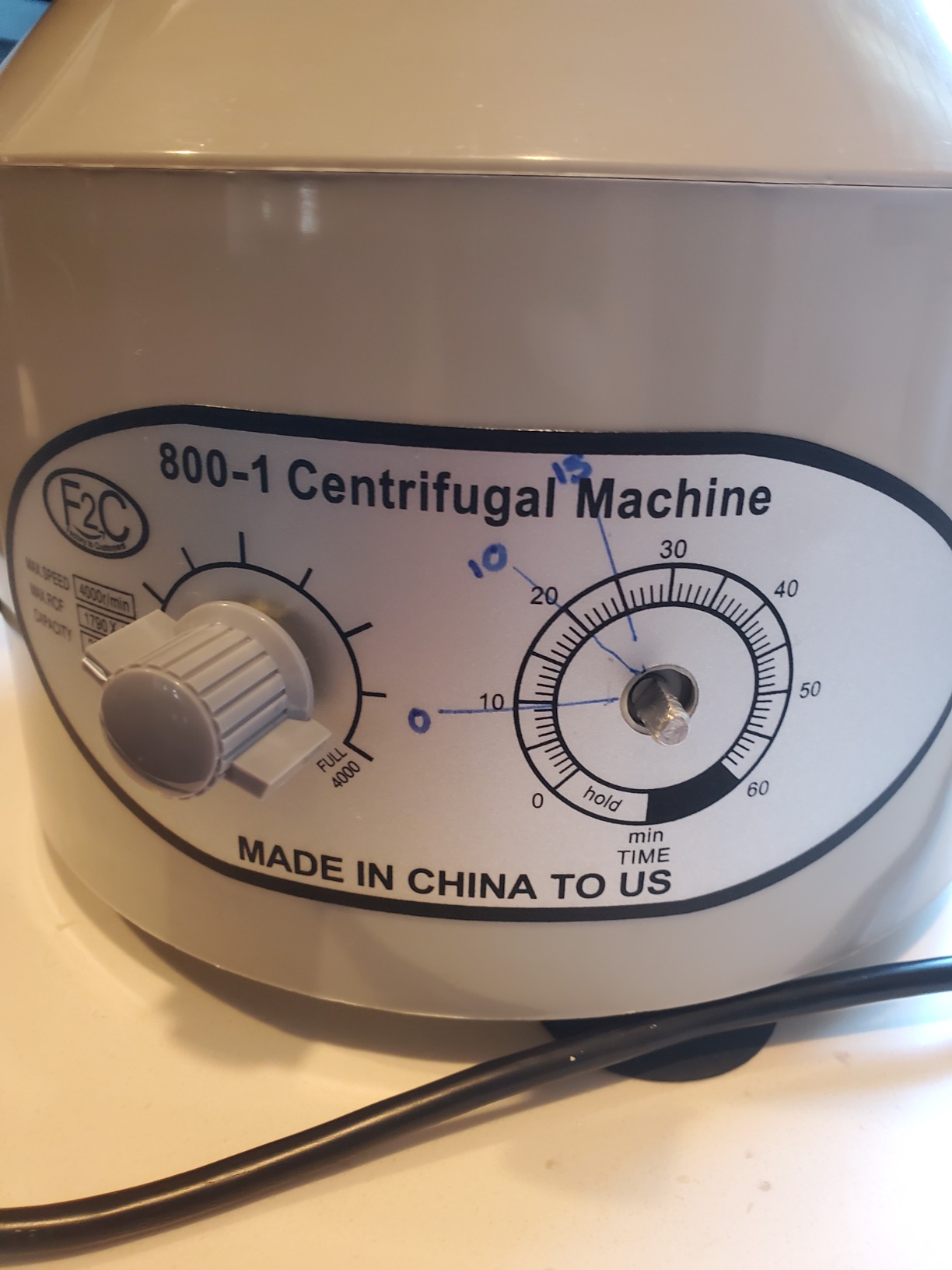 SUPER DEAL Electric Lab Centrifuge Machine, 4000 RPM, 20 ml x 6 Capacity, Precise Timer and Speed Control, 110V - Ideal for Medical and Laboratory Use customer photo 2