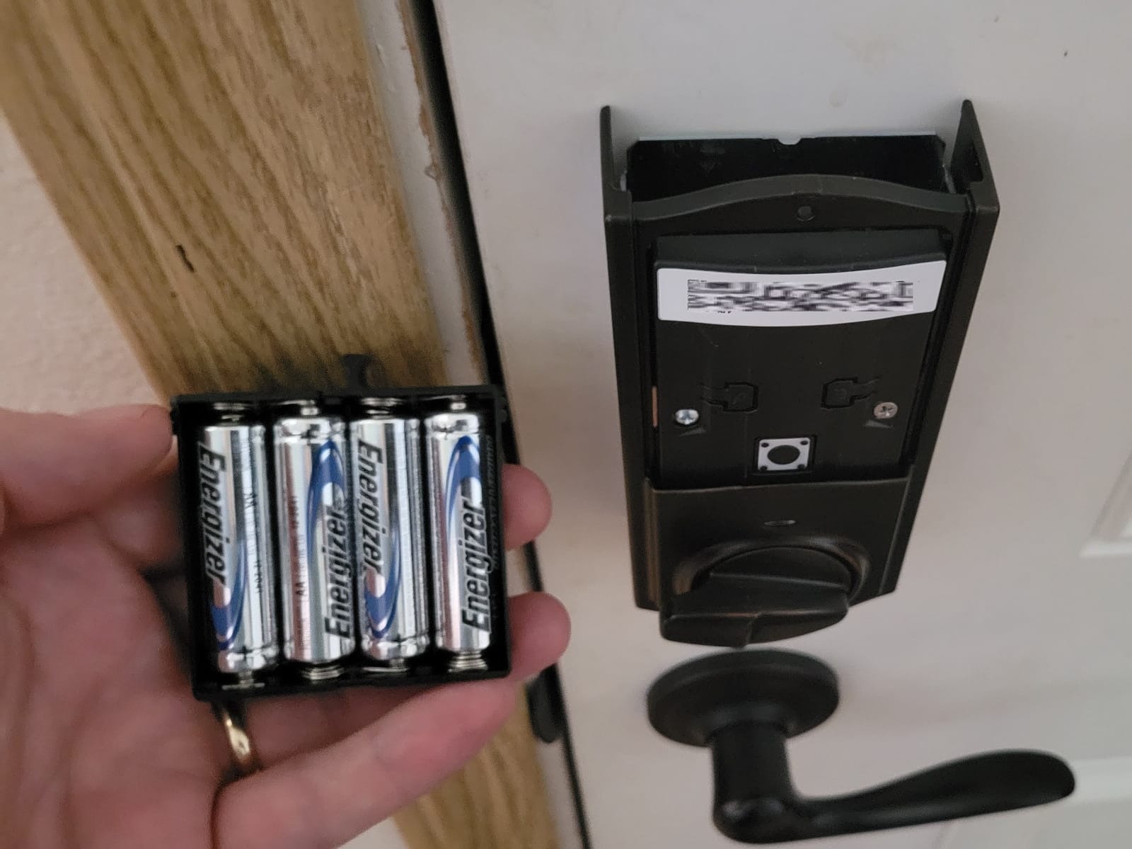 Energizer Ultimate Lithium AA Batteries, 24 Pack, 1.5V Long-Lasting for High-Drain Devices, Cameras & Flashlights customer photo 2