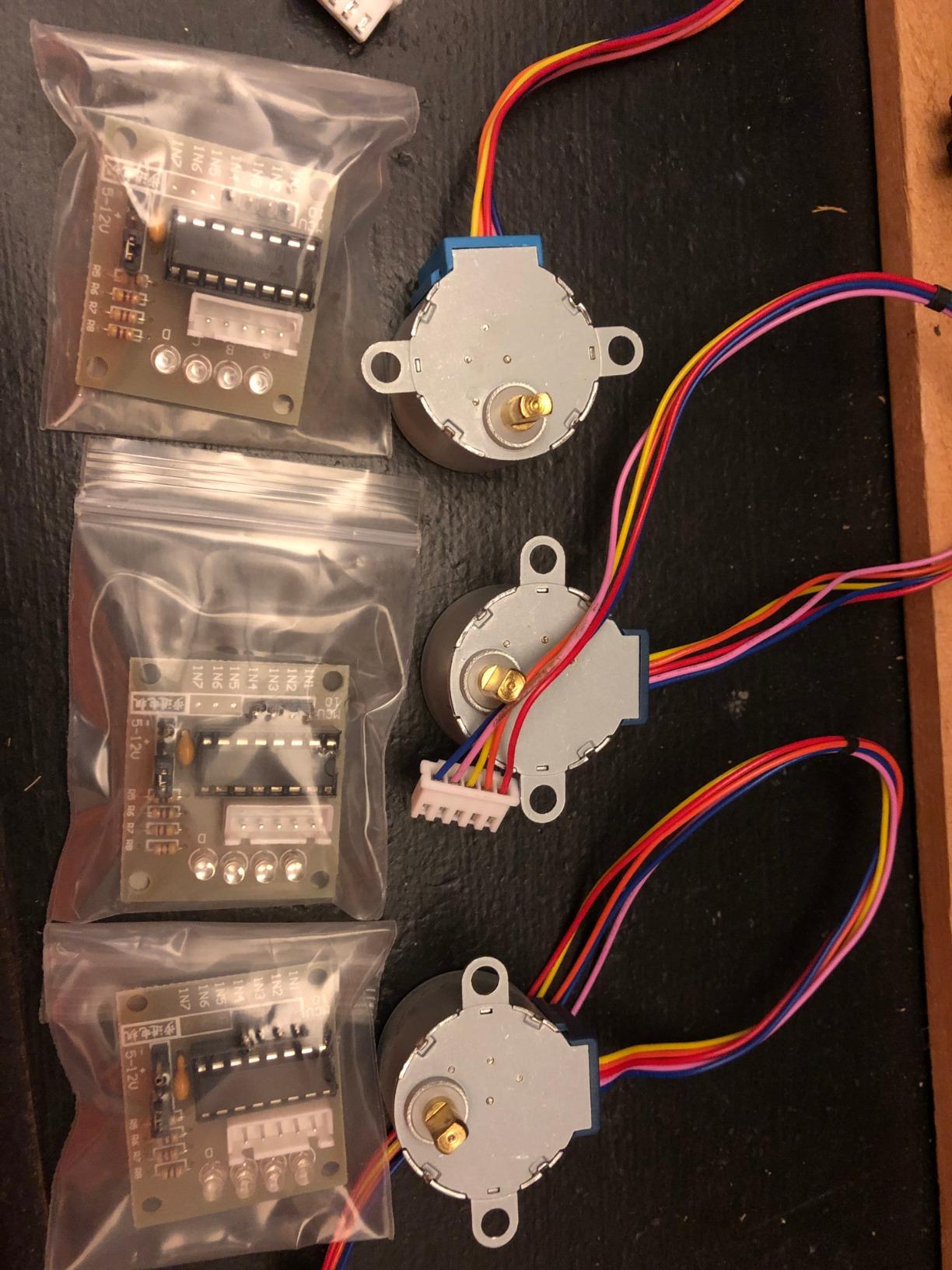 ELEGOO 5 Sets 28BYJ-48 ULN2003 5V Stepper Motor with ULN2003 Driver Board | Compatible with Arduino, Suitable for Robotics, Standard Interface, Direct Docking customer photo 2
