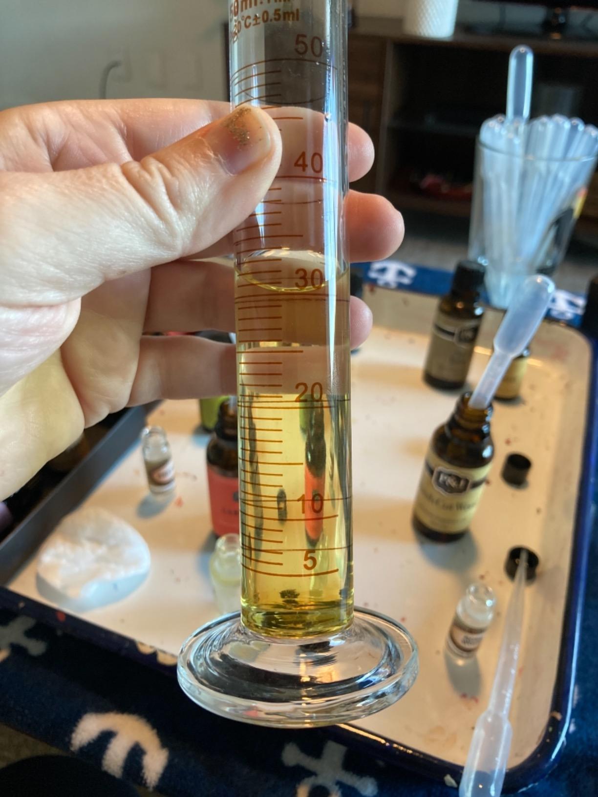 Thick Glass Graduated Measuring Cylinder Set 5ml 10ml 50ml 100ml Glass with Two Brushes customer photo 1