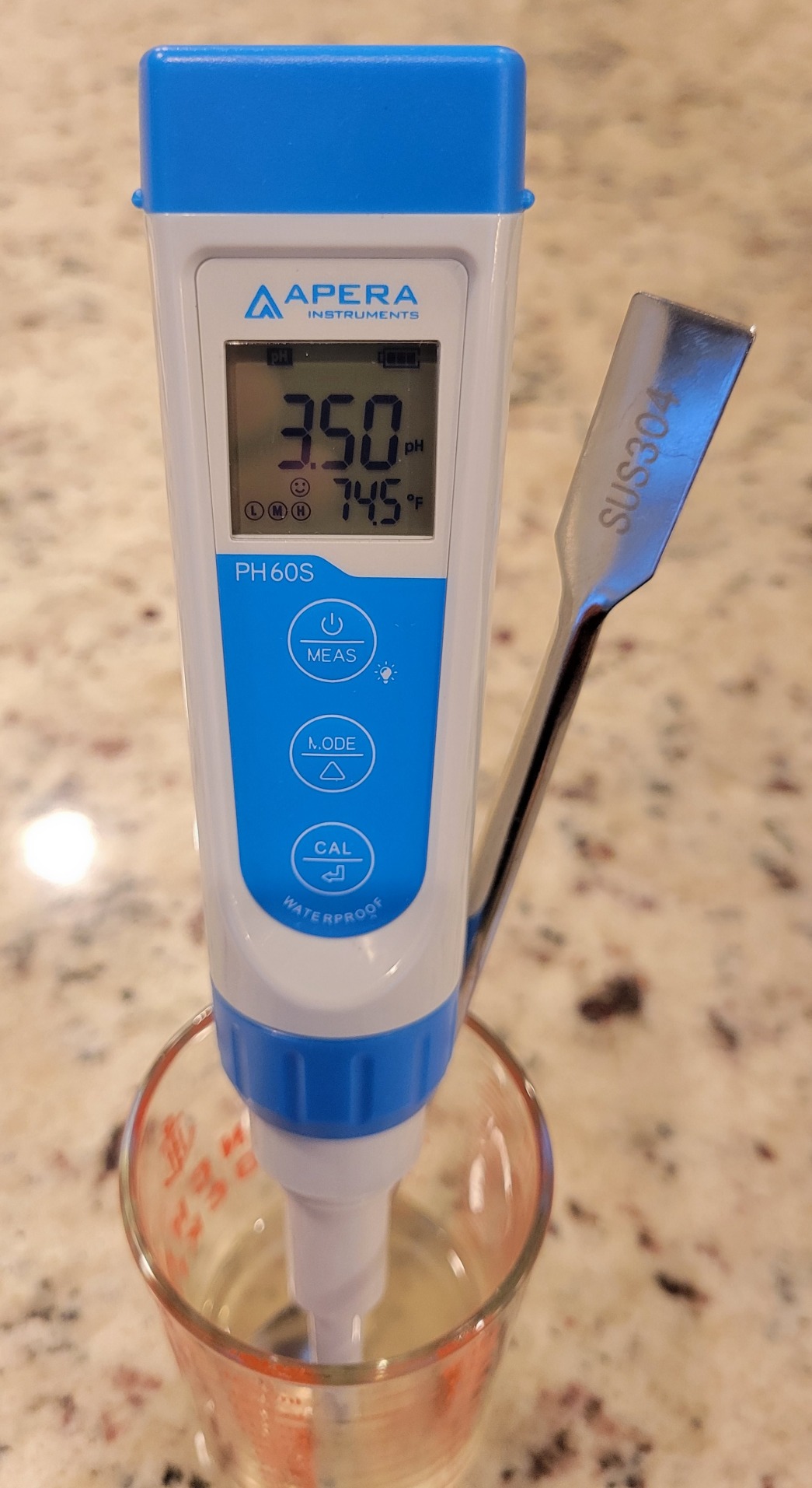Apera Instruments Premium Series PH60S Food pH Meter Tester Kit with Food-Grade Swiss Spear pH Electrode, ±0.01 pH Accuracy, -2.00-16.00 pH Range (AI313) customer photo 2
