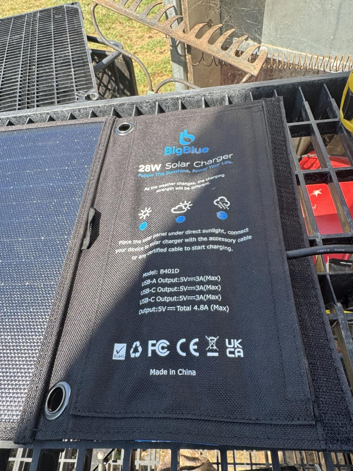 BigBlue 28W High-Efficiency Solar Panel Charger with Dual USB-C and USB-A | Solar Phone Charger for Camping, Backpacking, Folding Solar Panels for iPhone, iPad, Samsung Galaxy, Power Bank, GPS etc customer photo 2