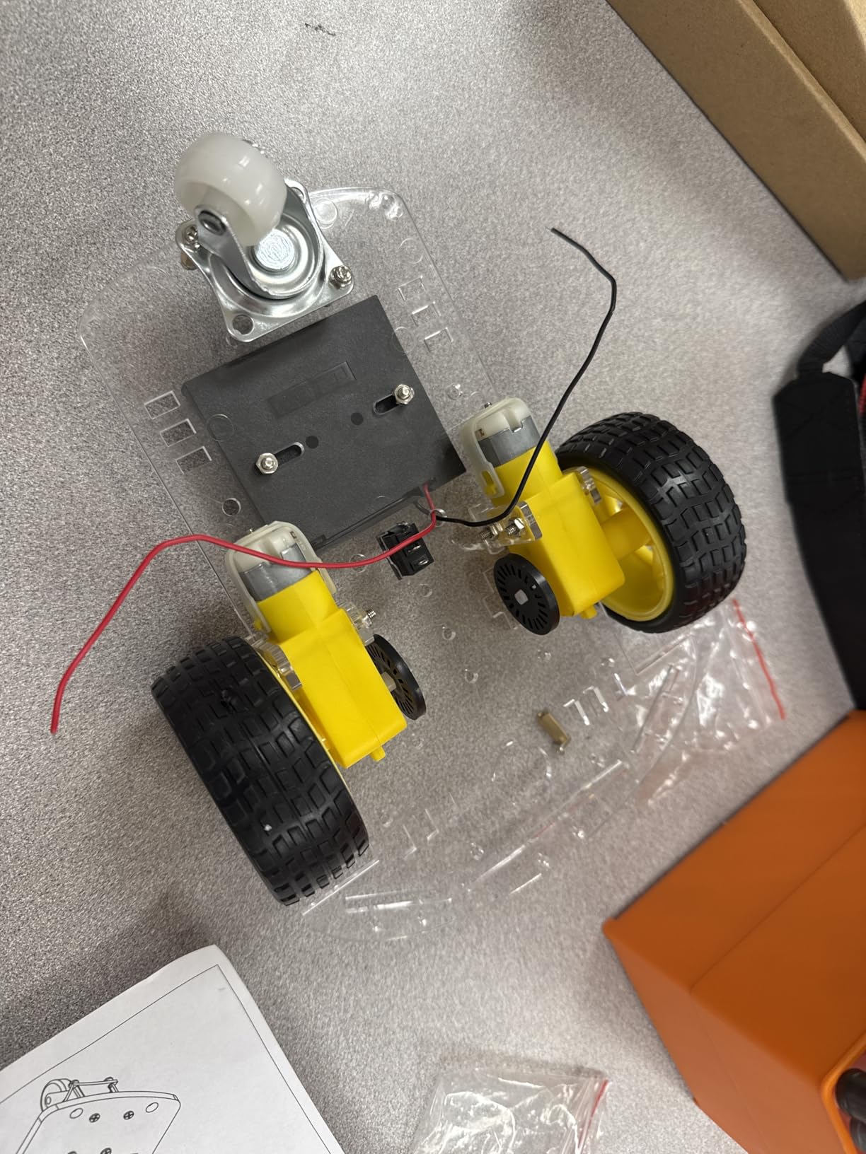 Emo Smart Robot Car Chassis Kit with Motors, Speed Encoder and Battery Box for DIY customer photo 2