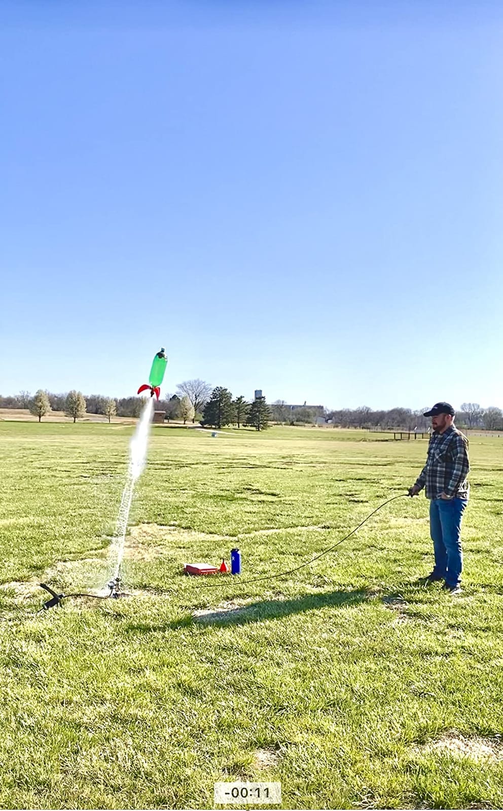 StratoLauncher IV Deluxe Water Rocket Launcher + StratoFins Kit customer photo 1