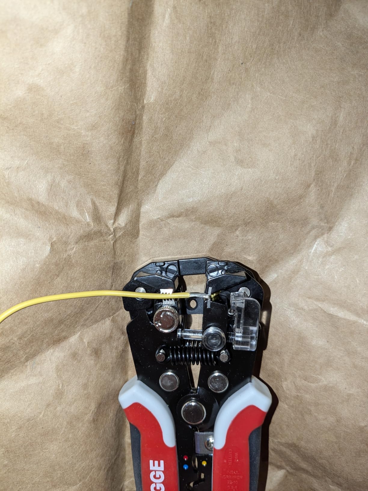WGGE WG-014 3-in-1 Self-Adjusting Wire Stripper, Wire Cutter and Crimper, 10-24 AWG, Adjustable Stripping Length with Comfortable Non-Slip Grip customer photo 2