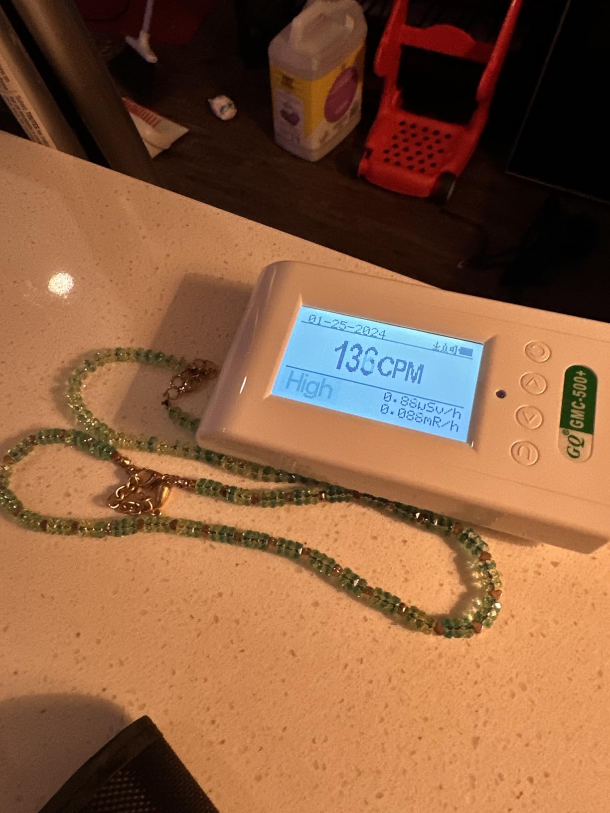 GQ GMC-500Plus Geiger Counter Nuclear Radiation Detector Monitor Dosimeter, White customer photo 1