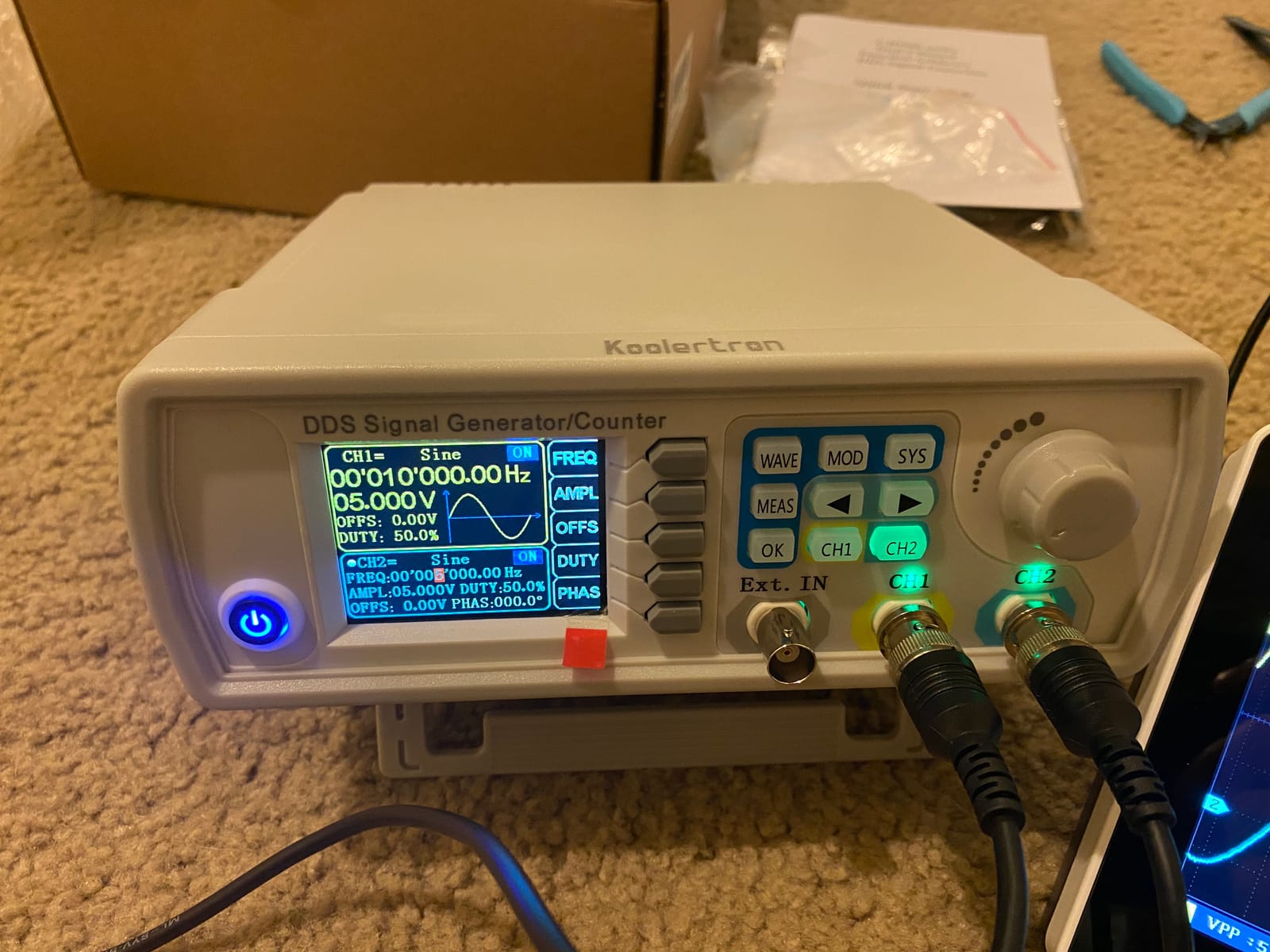 Koolertron Upgraded 30MHz DDS Signal Generator Counter, High Precision Dual-Channel Arbitrary Waveform Function Generator Frequency Meter 200MSa/s customer photo 2