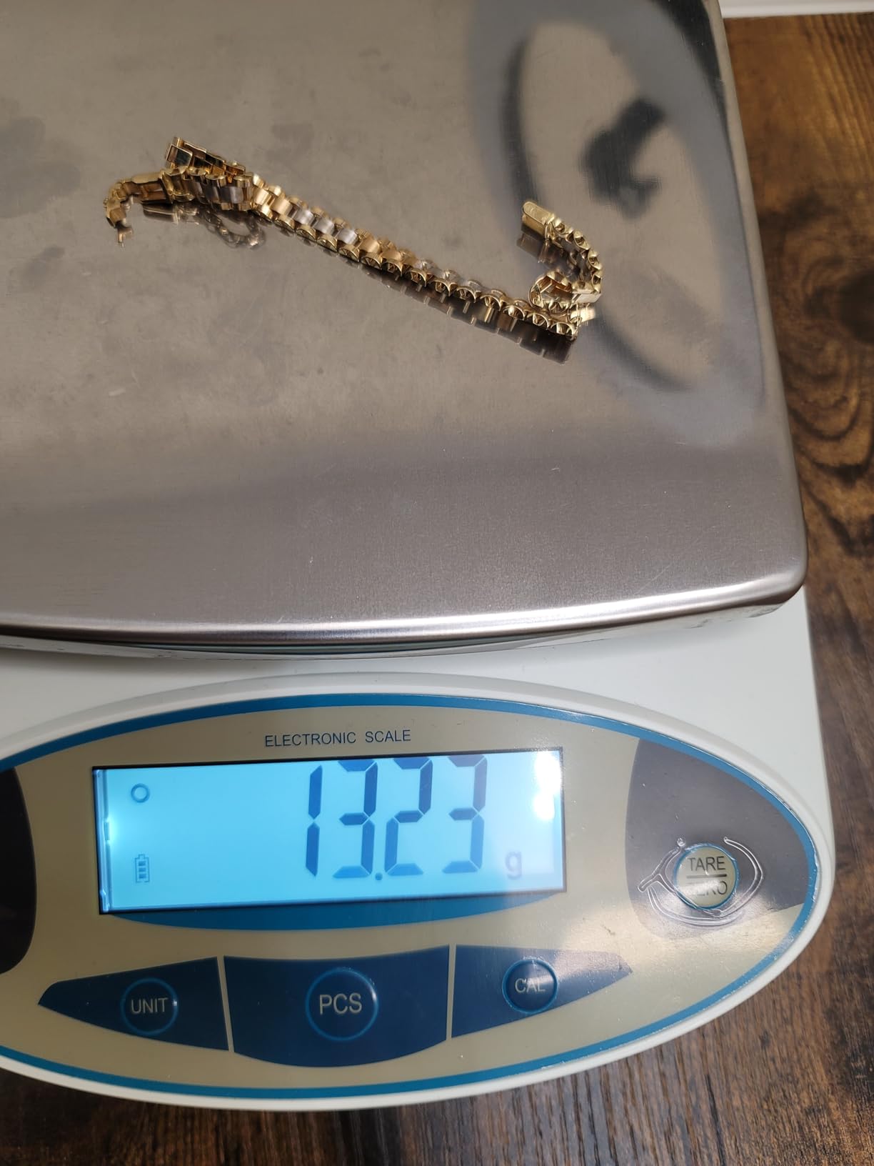 CGOLDENWALL High Precision Lab Digital Scale Analytical Electronic Balance Laboratory Lab Precision Scale Jewelry Scales Kitchen Precision Weighing Electronic Scales 0.01g Calibrated (5000g, 0.01g) customer photo 1
