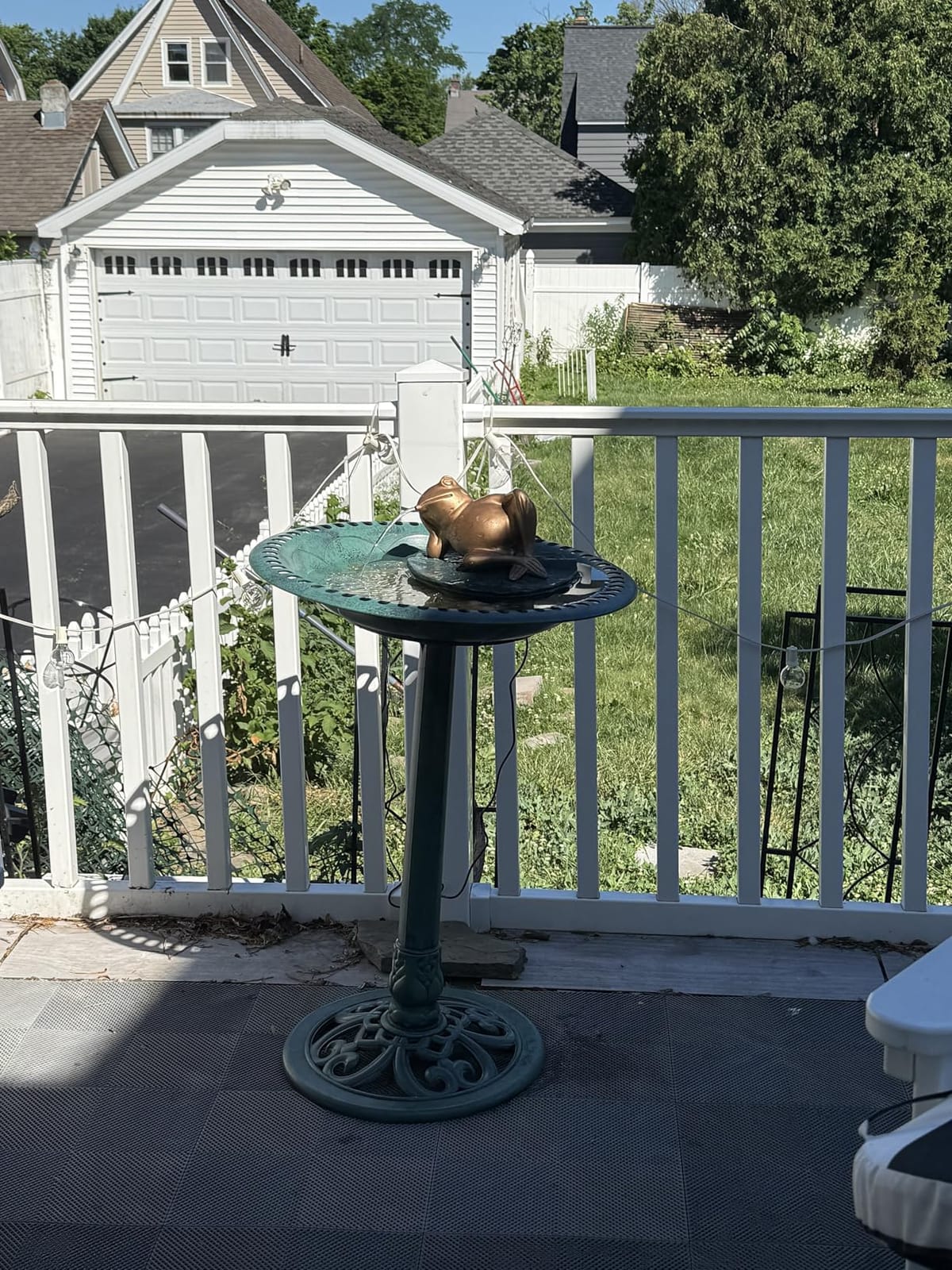 VIVOHOME Bird Bath for Outside, Polyresin Pedestal Birdbath, Green | Weather-Resistant, 20-Inch Bowl, 28-Inch Height, for Outdoor/Garden, Bird-Friendly, Easy to Clean customer photo 1