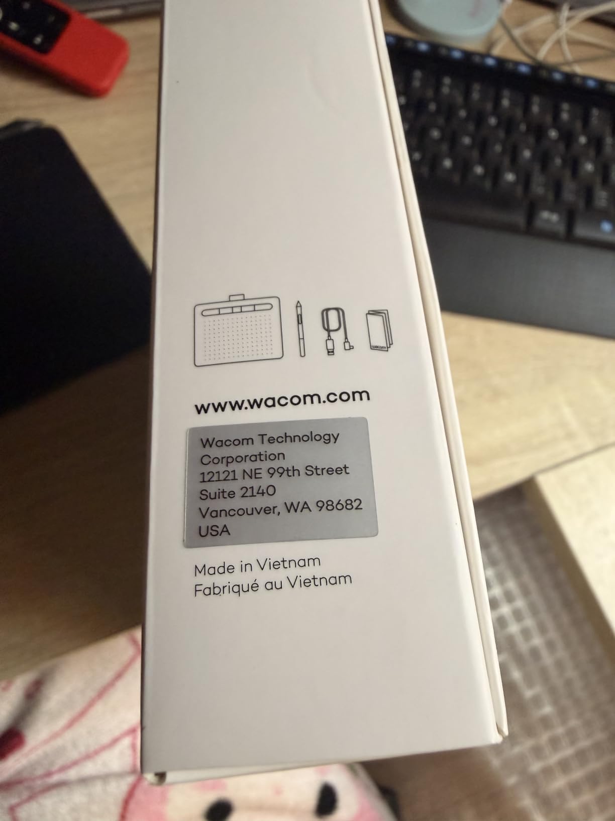 Wacom Intuos Small, Bluetooth Graphic Drawing Tablet with Pen + Software | Battery-free pen, 4 ExpressKeys for shortcuts, works with Mac, Windows & Chromebook; Ideal for creators, students & teachers customer photo 1