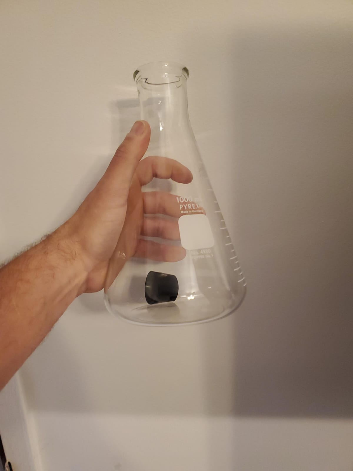 Corning Pyrex #4980-1L, 1000ml Narrow Mouth Erlenmeyer Flask with Rubber Stopper (Single) customer photo 2