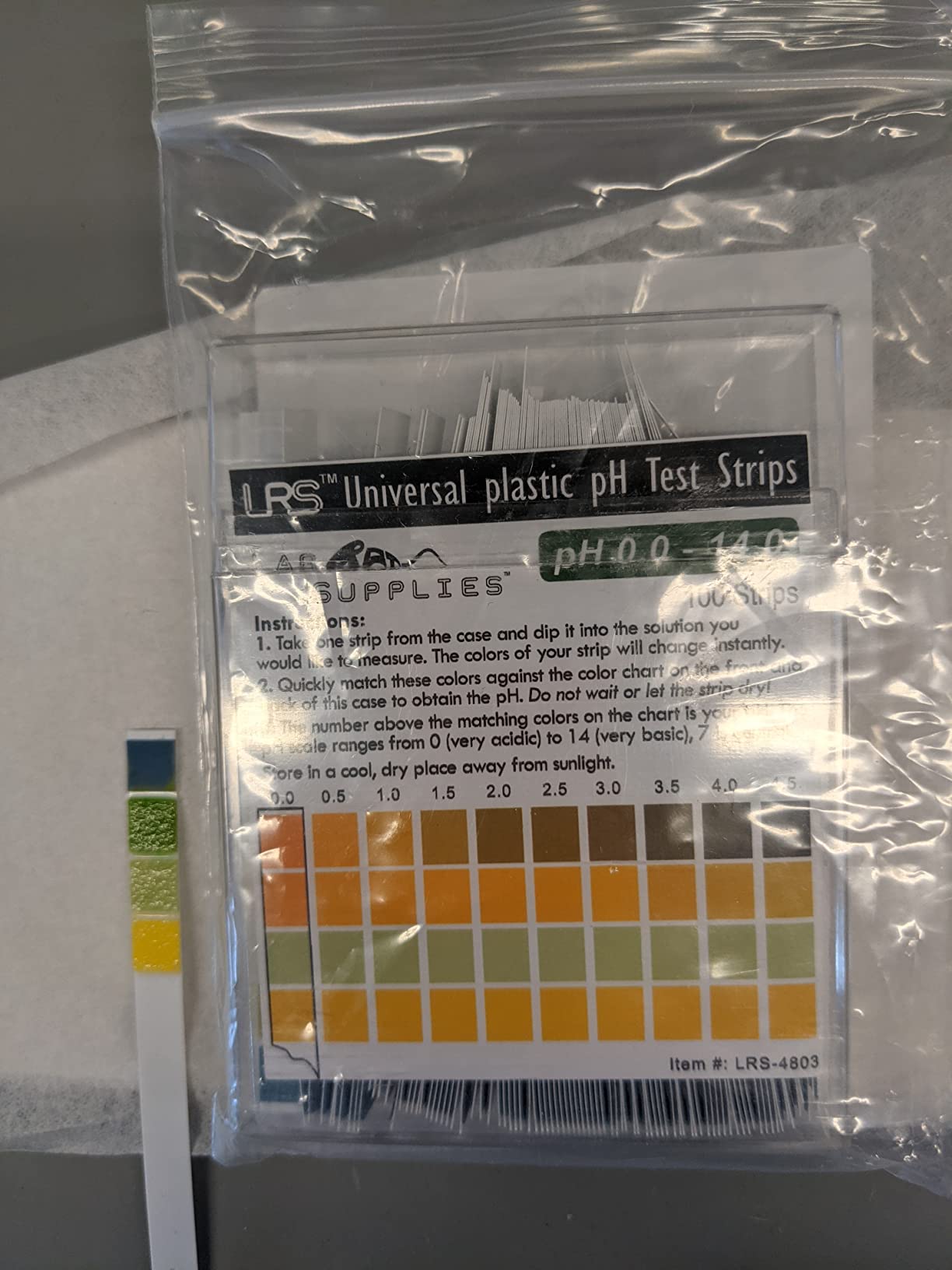 Plastic pH Test Strips, Universal Application (pH 0.0-14.0, 0.5 pH Intervals), 100 Strips customer photo 1