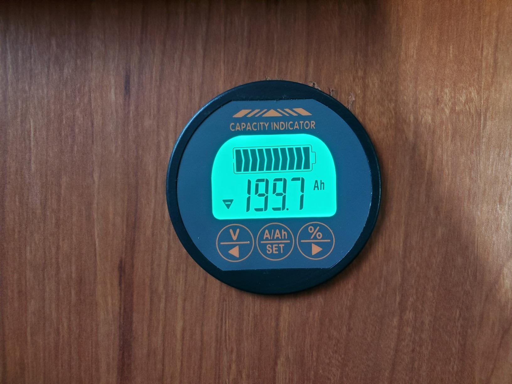 AILI TR16 Shunt Battery Monitor, 8-120V up to 500A Voltage Current Meter, State of Charge Display up to 999AH, Compatible with LiFePO4 Lithium AGM Gel - for RV Camper Caravan Boat Solar Off-Grid customer photo 2
