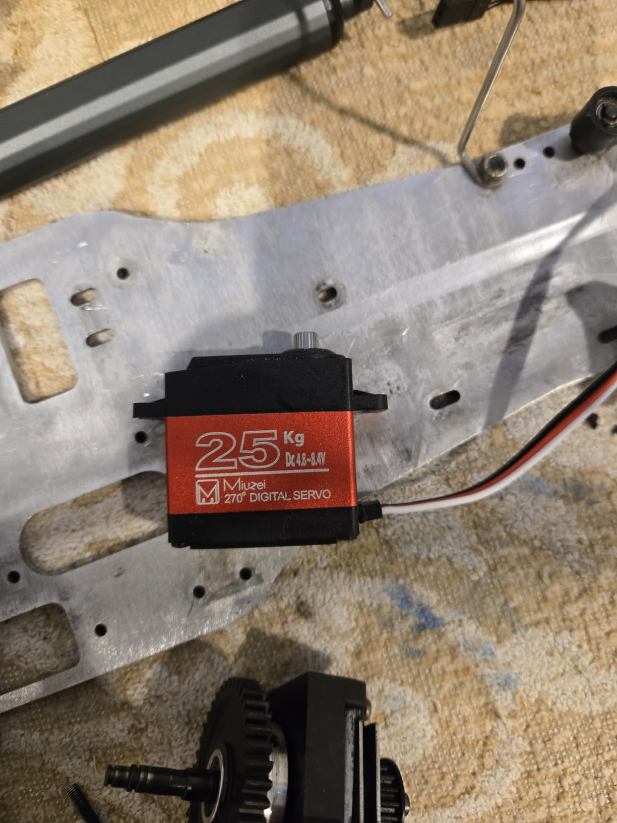 Miuzei 20KG Servo Motor High Torque Metal Gear Digital for 1/8 1/10 RC Car | Waterproof, Ds3218, 270 Degree, Standard, Steering Servos for RC Truck Crawler Boat Robot, with Aluminum 25T Horn customer photo 1