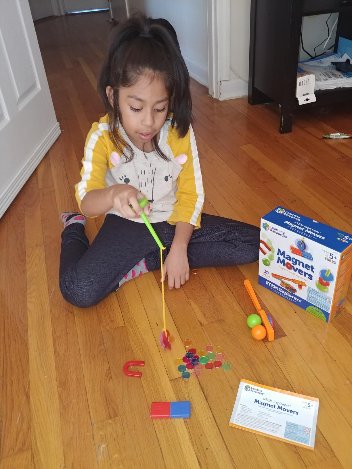 Learning Resources STEM Explorers Magnet Movers customer photo 2