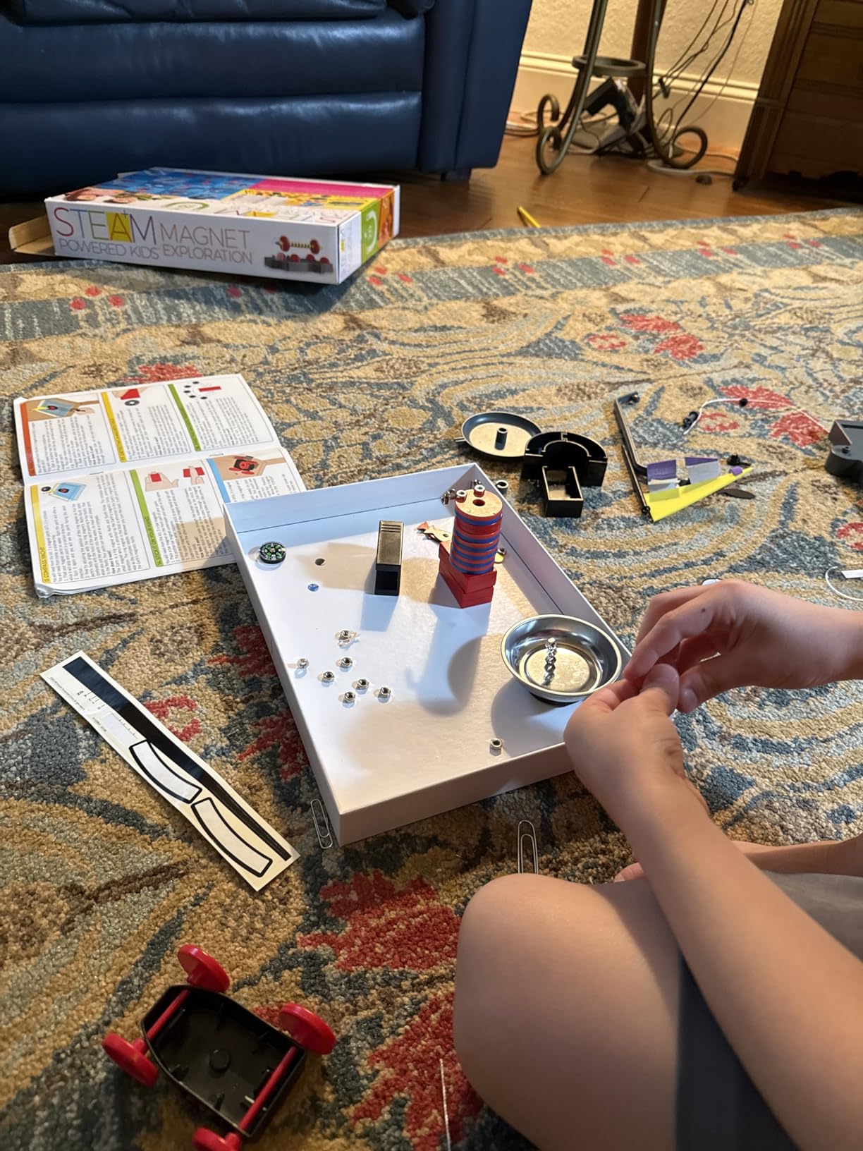 4M Magnet Exploration Kit for Kids Ages 5+ - 20+ Hands-On Experiments with 40+ Components, Build a Maglev Transporter, Magnetic Racer, UFO & Compass Yacht, STEM Educational Toy Gift for Boys Girls customer photo 2