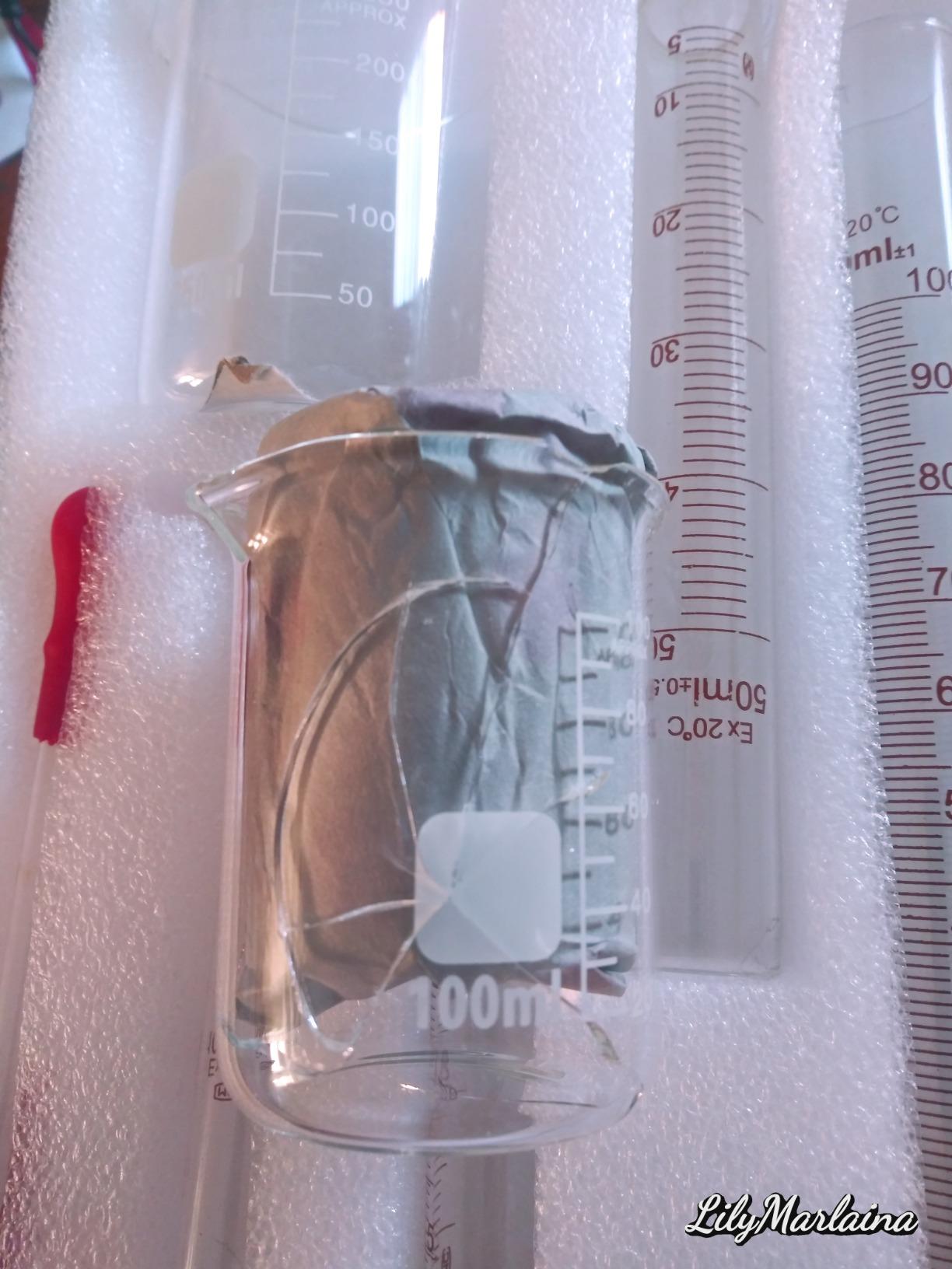 Glass Graduated Cylinder and Beaker Set 9 Pieces with Droppers | 4 Cylinders in 10 25 50 and 100ml, 3 Beakers in 50 100 and 250ml customer photo 2