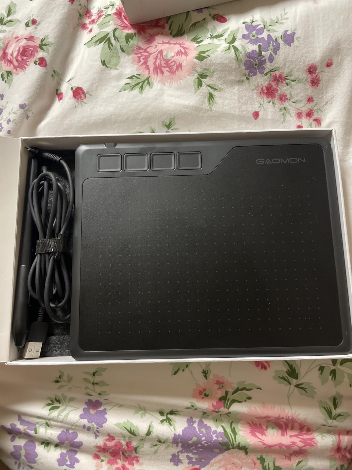 GAOMON S620 Graphics Drawing Tablet, 6.5x4, 8192 Pressure & 4 Hot Keys | Battery-Free Stylus, Ultra-Slim & Portable, for Beginners, Students & Creators in Digital Art, Note-Taking & OSU customer photo 1