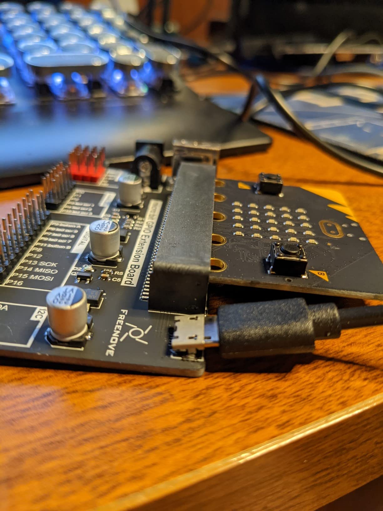 Ultimate Starter Kit for BBC micro:bit (V2 Included), 316-Page Detailed Tutorial, 225 Items, 44 Projects, Blocks and Python Code customer photo 1