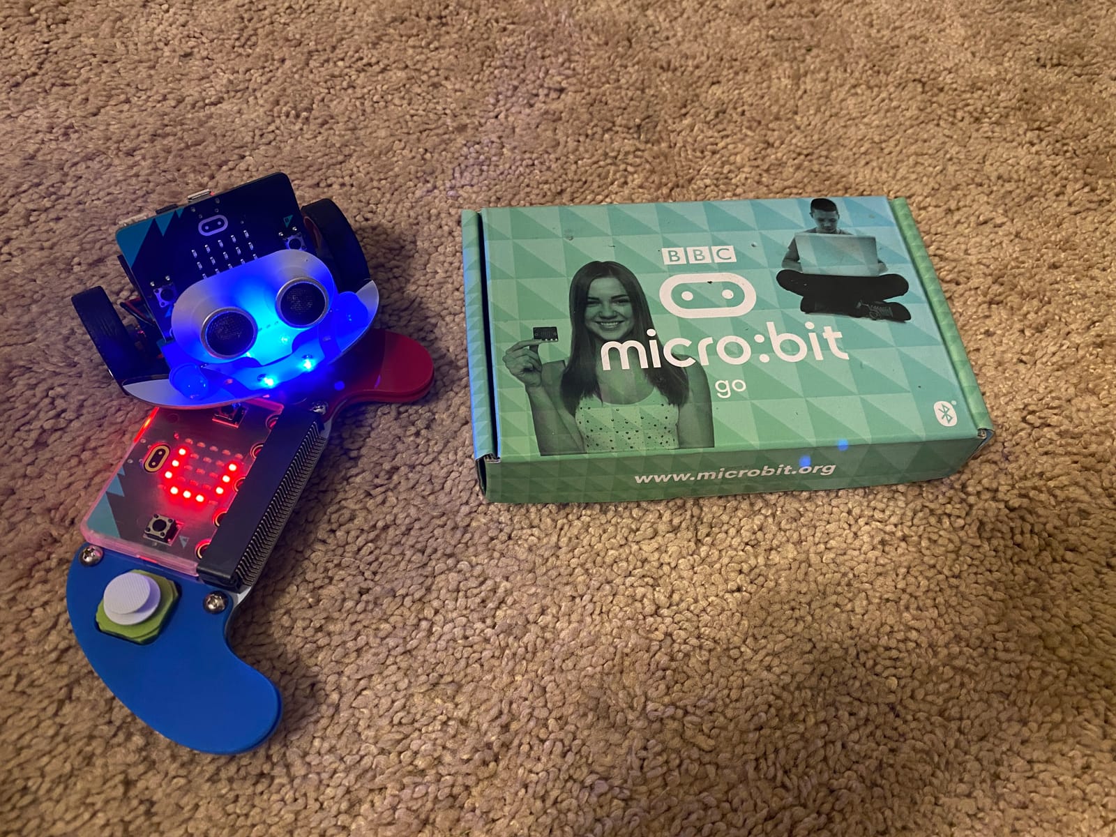 ELECFREAKS microbit Mini Cutebot Kit Compatible with BBC Micro:bit V2 and V1, DIY Programmable Robot Car Kit, STEM Educational Project, Graphical Makecode Coding Car(Without Micro:bit and AAA Battery) customer photo 2