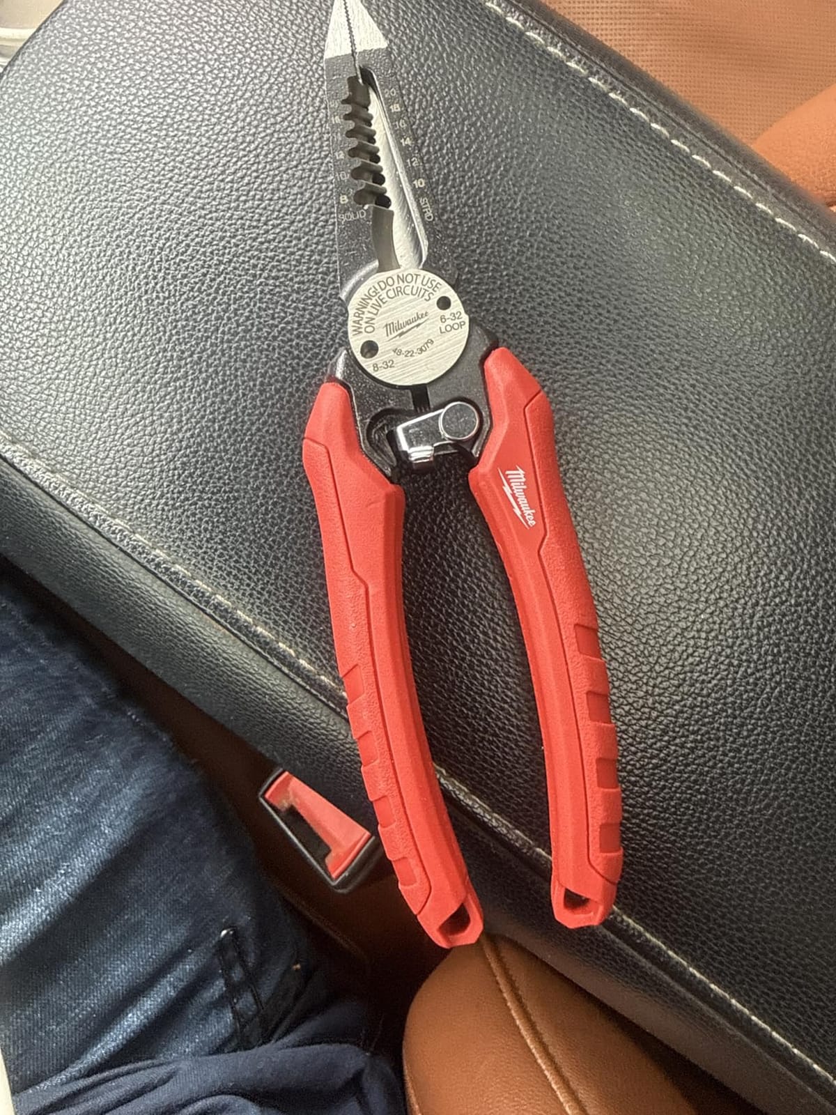 Milwaukee 48-22-3079 6-In-One Combination Wire Stripping and Reaming Pliers for Electricians, 2 Pack customer photo 1