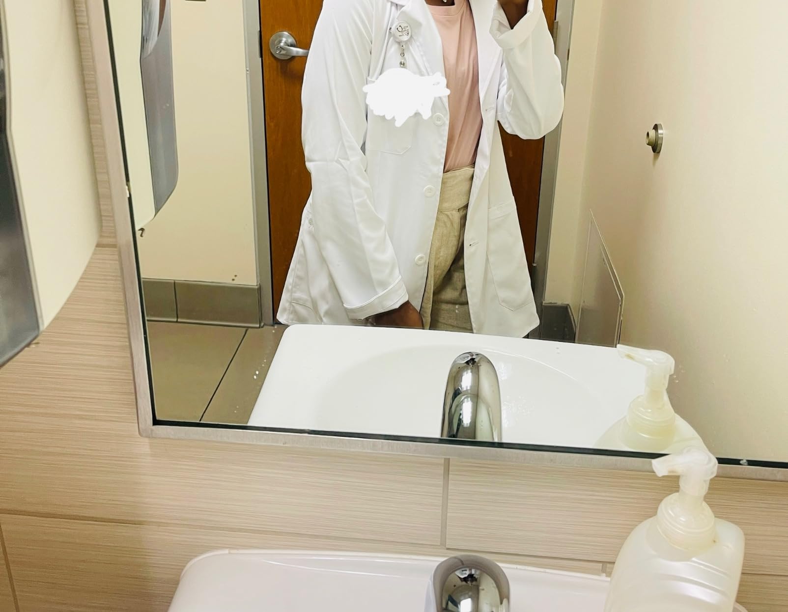 Healing Hands Flo Lab Coat for Woman 4 Pockets Soft Stretch Doctor Coat customer photo 1