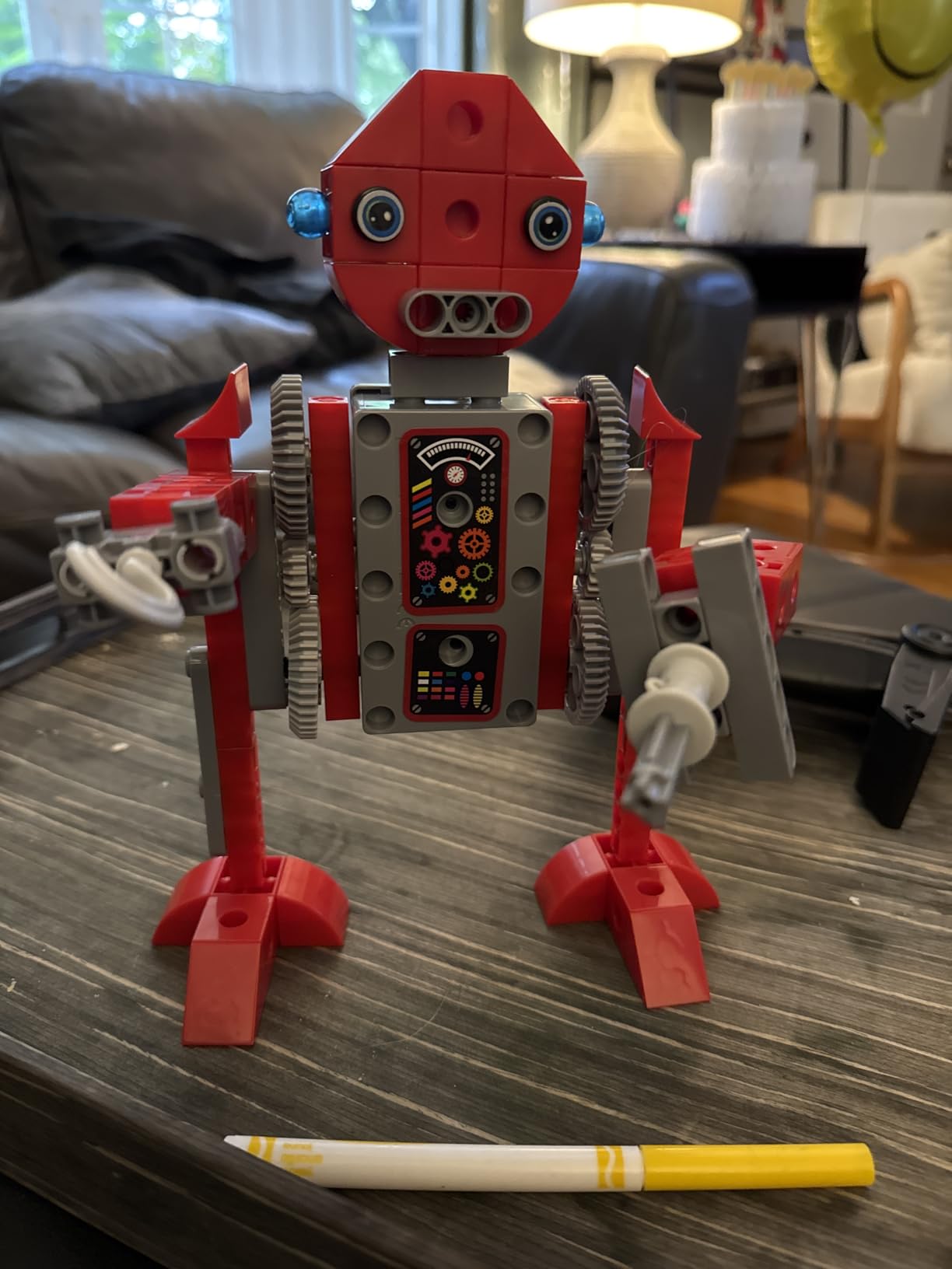 Thames & Kosmos Kids First Robot Factory: Wacky, Misfit, Rogue Robots STEM Experiment Kit | Hands-on Model Building for Young Engineers | Build 8 Motorized Robots | Play & Learn with Storybook Manual customer photo 2