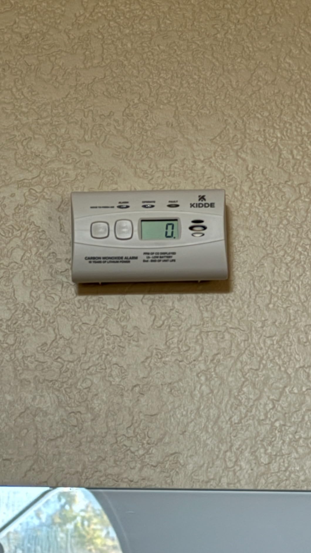 Kidde Carbon Monoxide Detector, 10-Year Battery Powered, Digital Display, LED Status Indicators, 85 dB Alarm, 3rd Edition customer photo 1