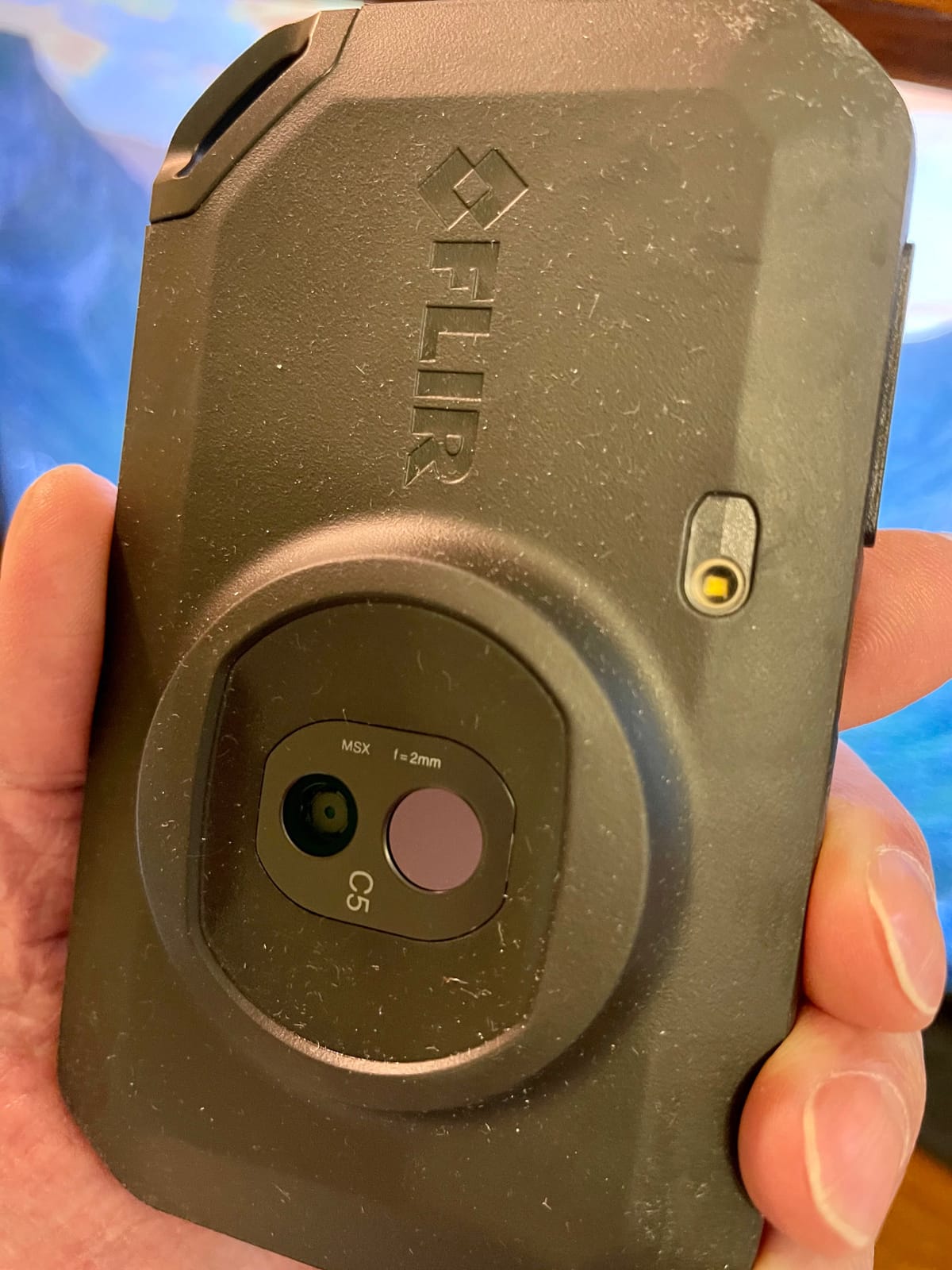 FLIR C5 Compact Thermal Imaging Camera with WiFi, High Resolution Infrared Imager for Inspection, Electrical, Mechanical, Building, and HVAC Applications | -20 to 400C, 5MP visual, LED flashlight, Ignite cloud, pocket, battery, charger, case customer photo 2
